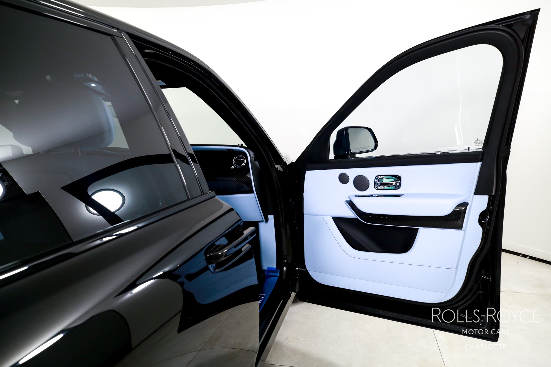 2025 Rolls Royce Cullinan Black Badge photo 31