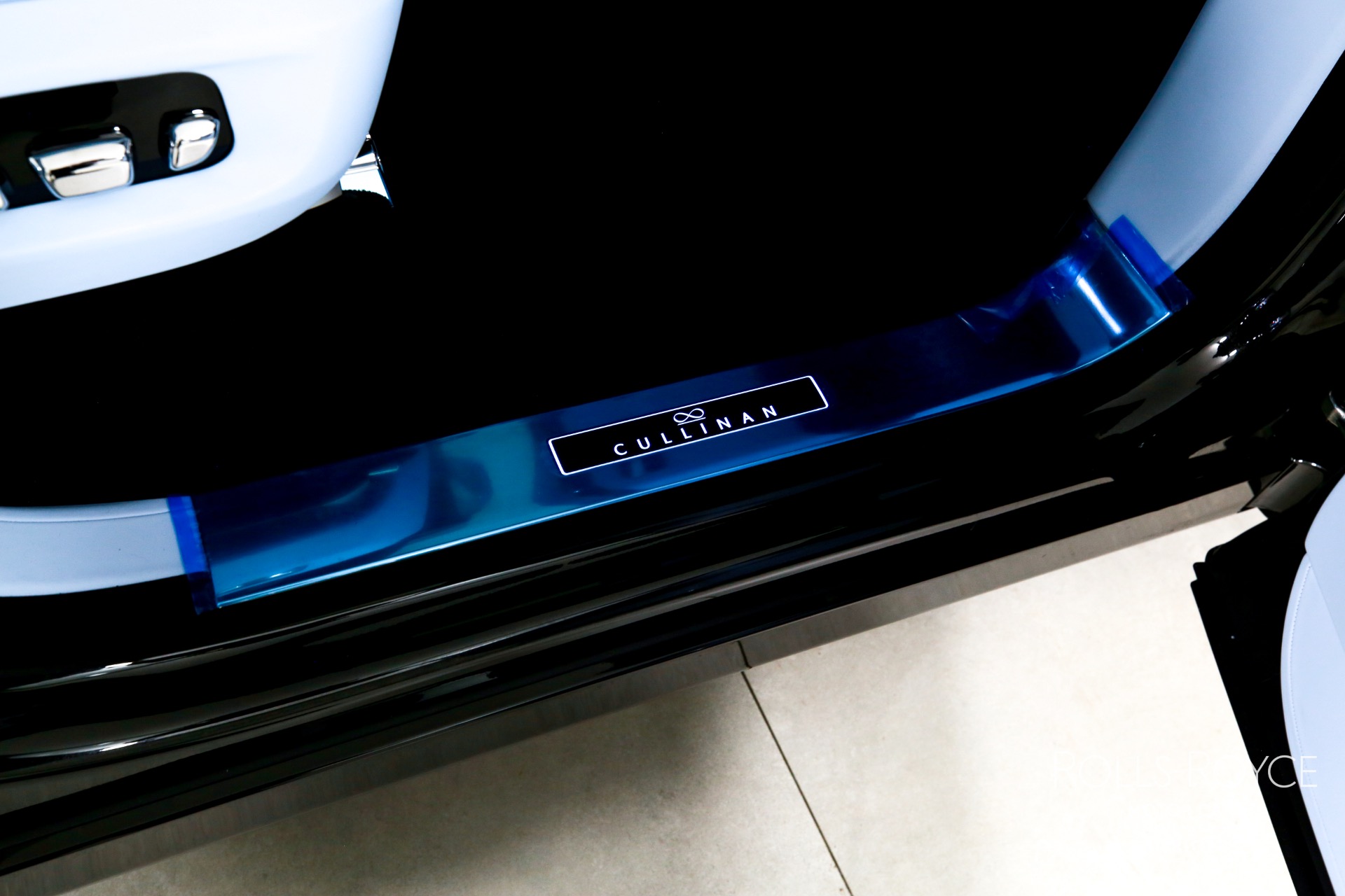 2025 Rolls Royce Cullinan Black Badge photo 34