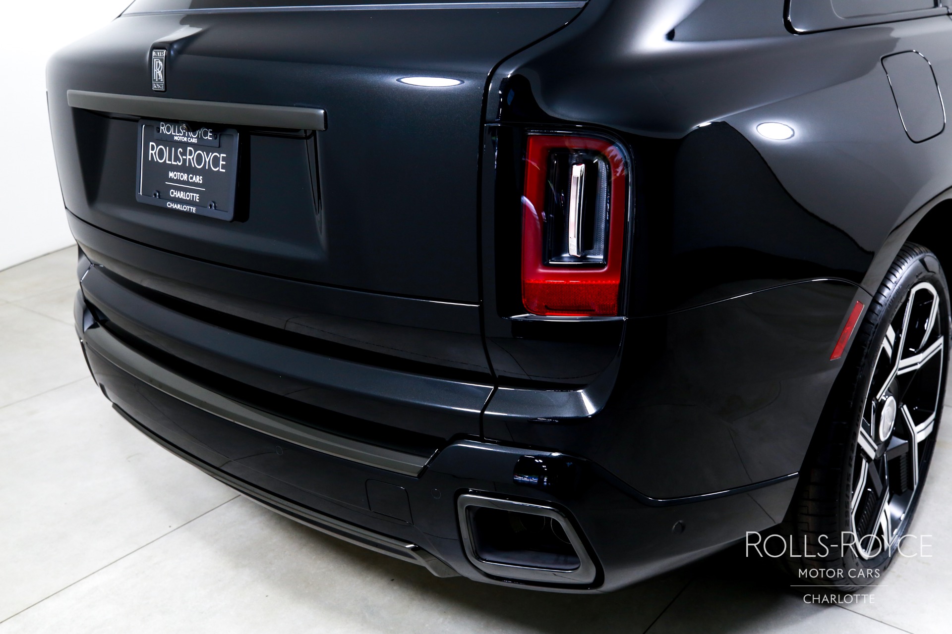 2025 Rolls Royce Cullinan Black Badge photo 44