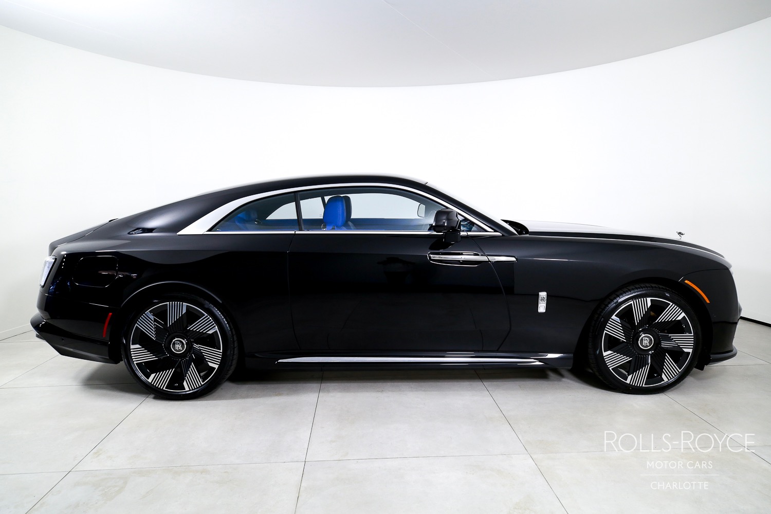 2025 Rolls Royce Spectre photo 10