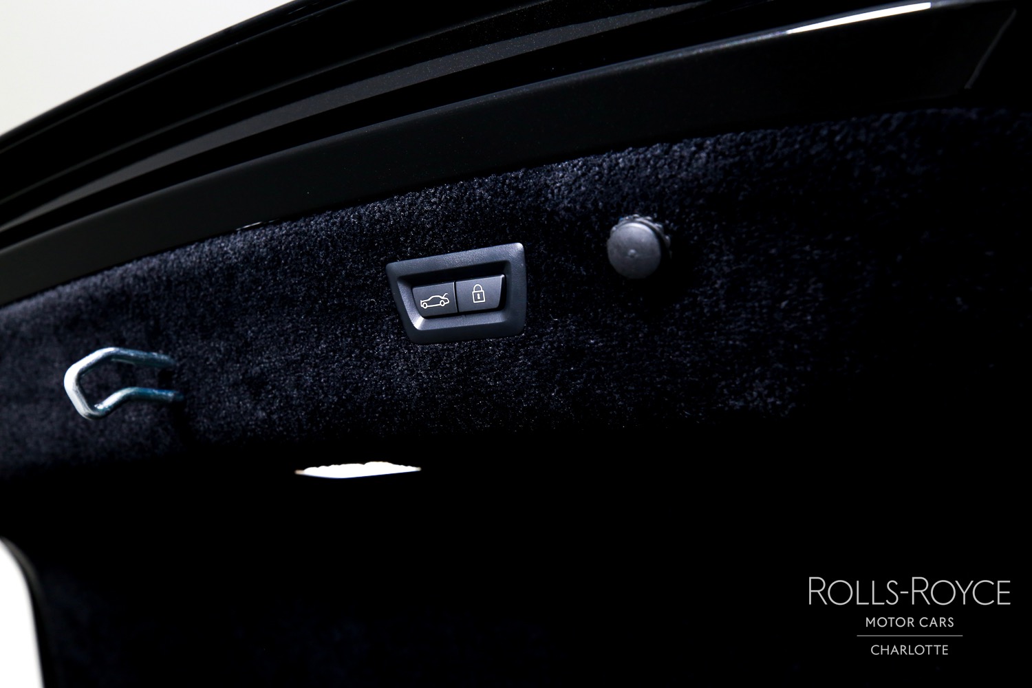 2025 Rolls Royce Spectre photo 21