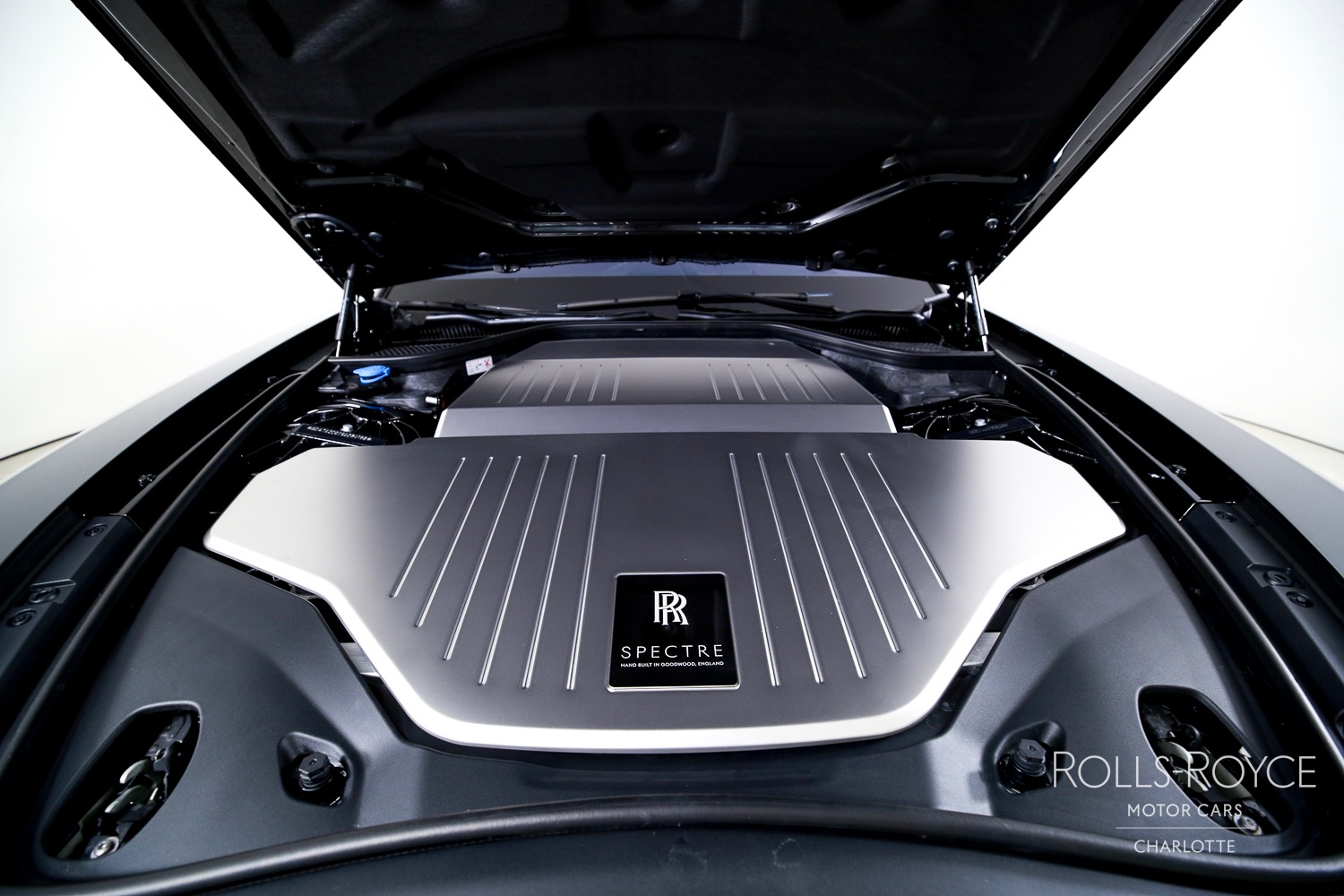 2025 Rolls Royce Spectre photo 27