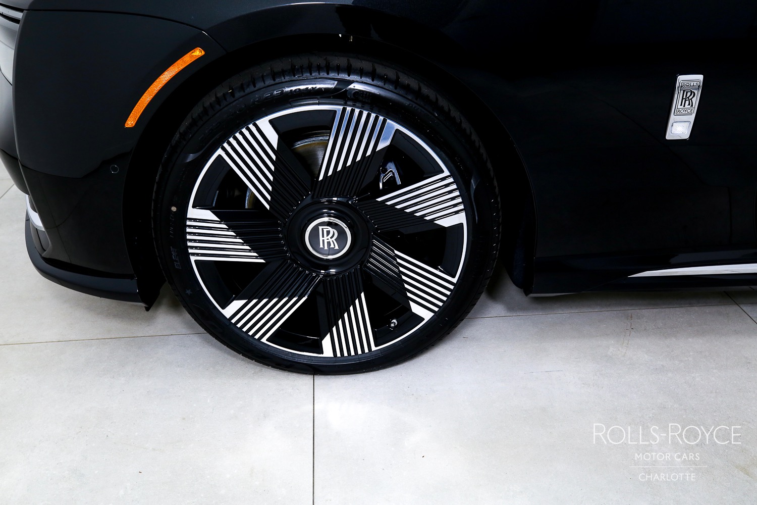 2025 Rolls Royce Spectre photo 30