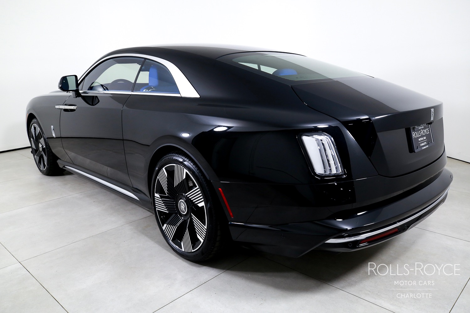 2025 Rolls Royce Spectre photo 8