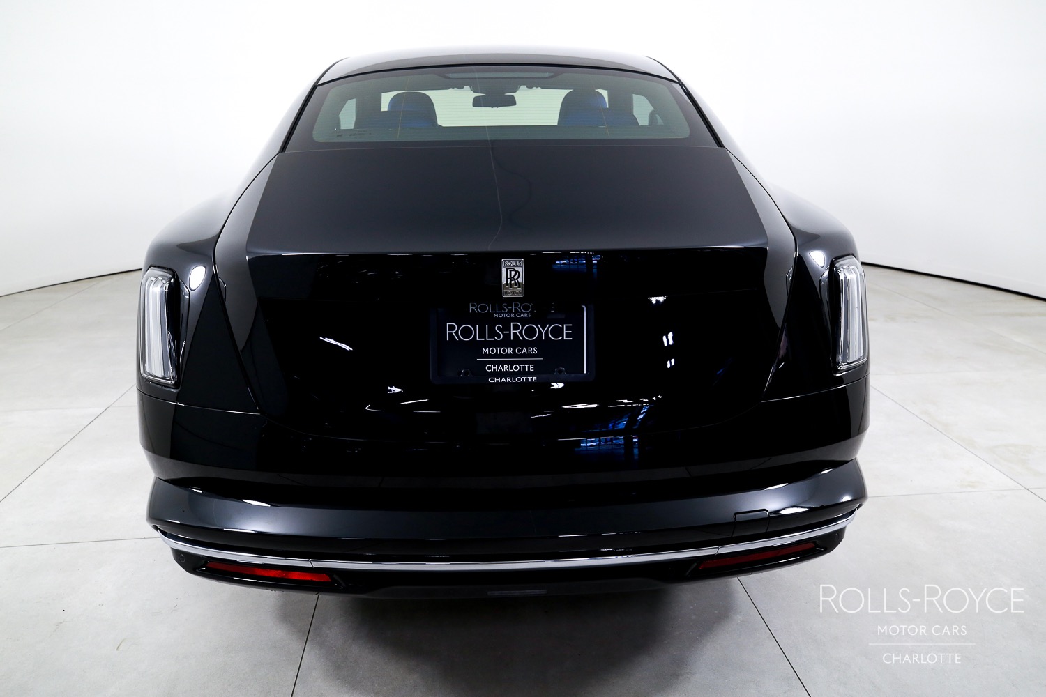 2025 Rolls Royce Spectre photo 9