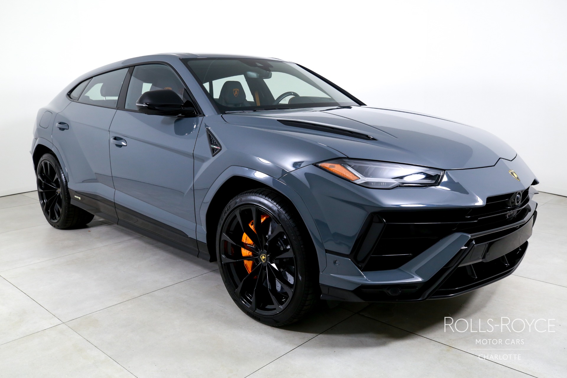 2024 Lamborghini Urus S photo 3