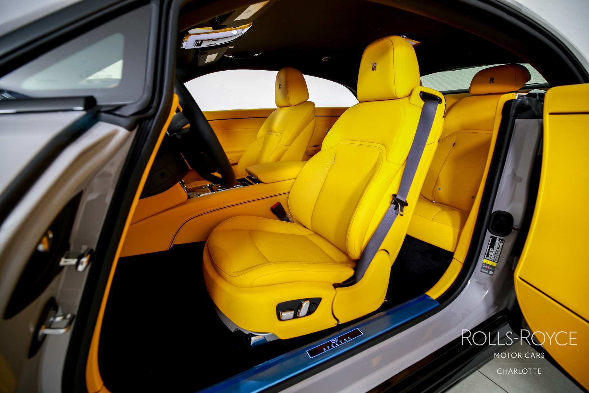 2025 Rolls Royce Spectre photo 13