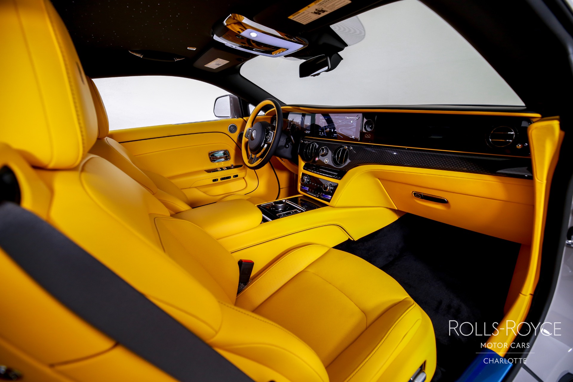 2025 Rolls Royce Spectre photo 22