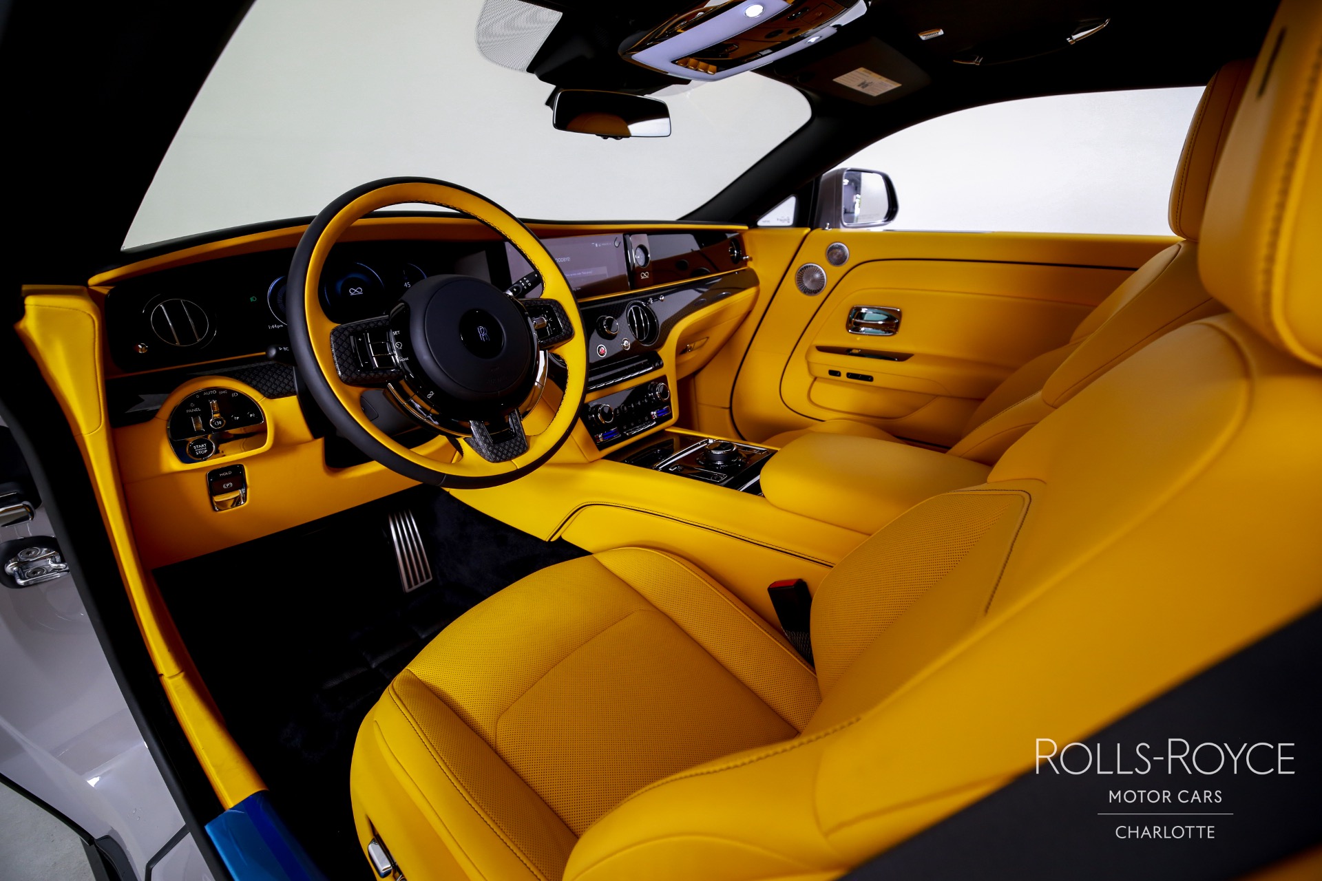 2025 Rolls Royce Spectre photo 4