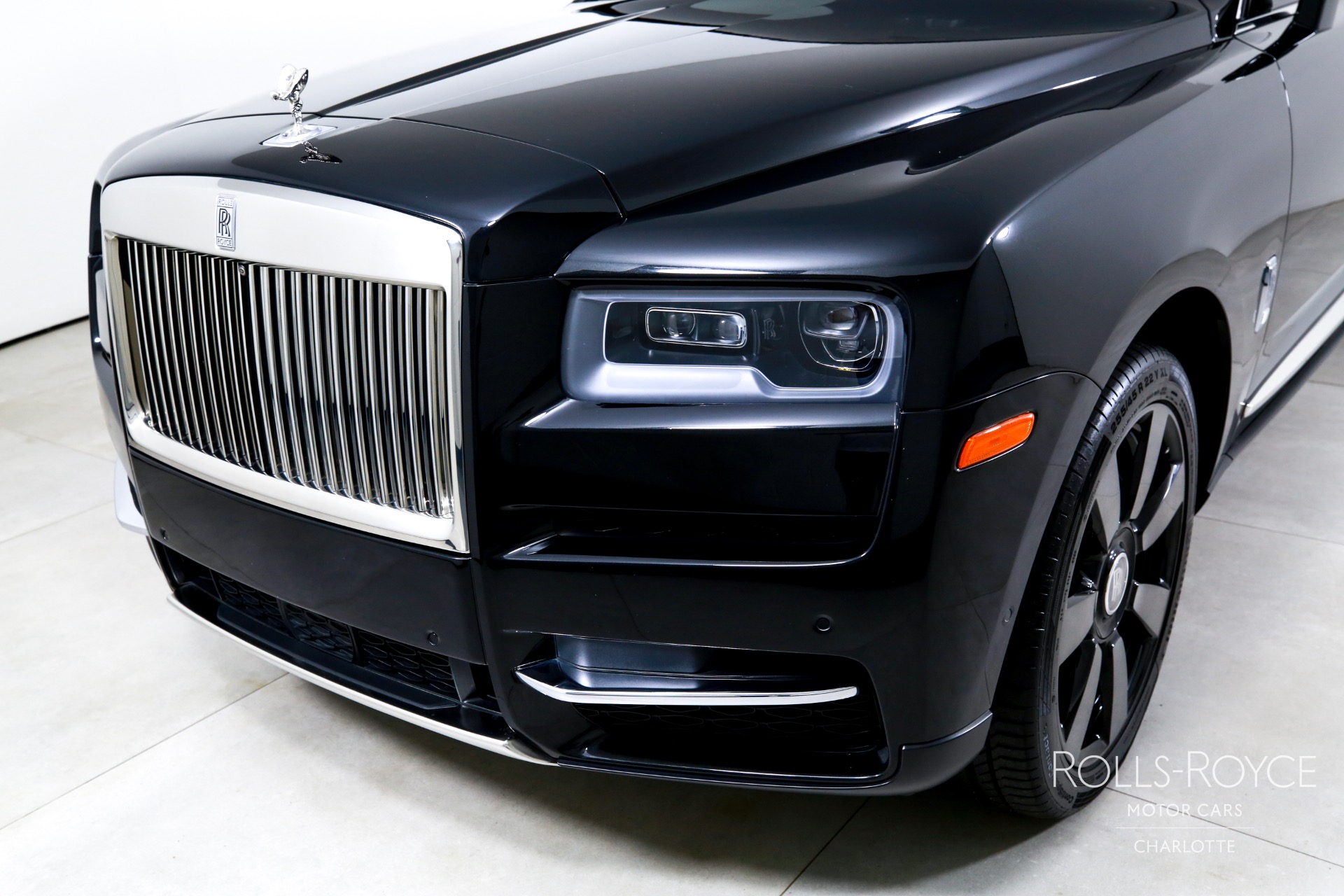 2019 Rolls Royce Cullinan RR31 photo 27