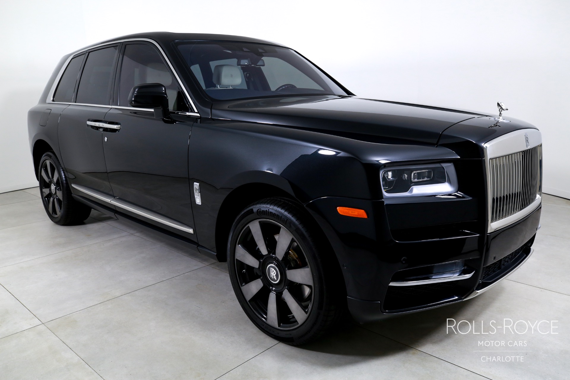 2019 Rolls Royce Cullinan RR31 photo 4