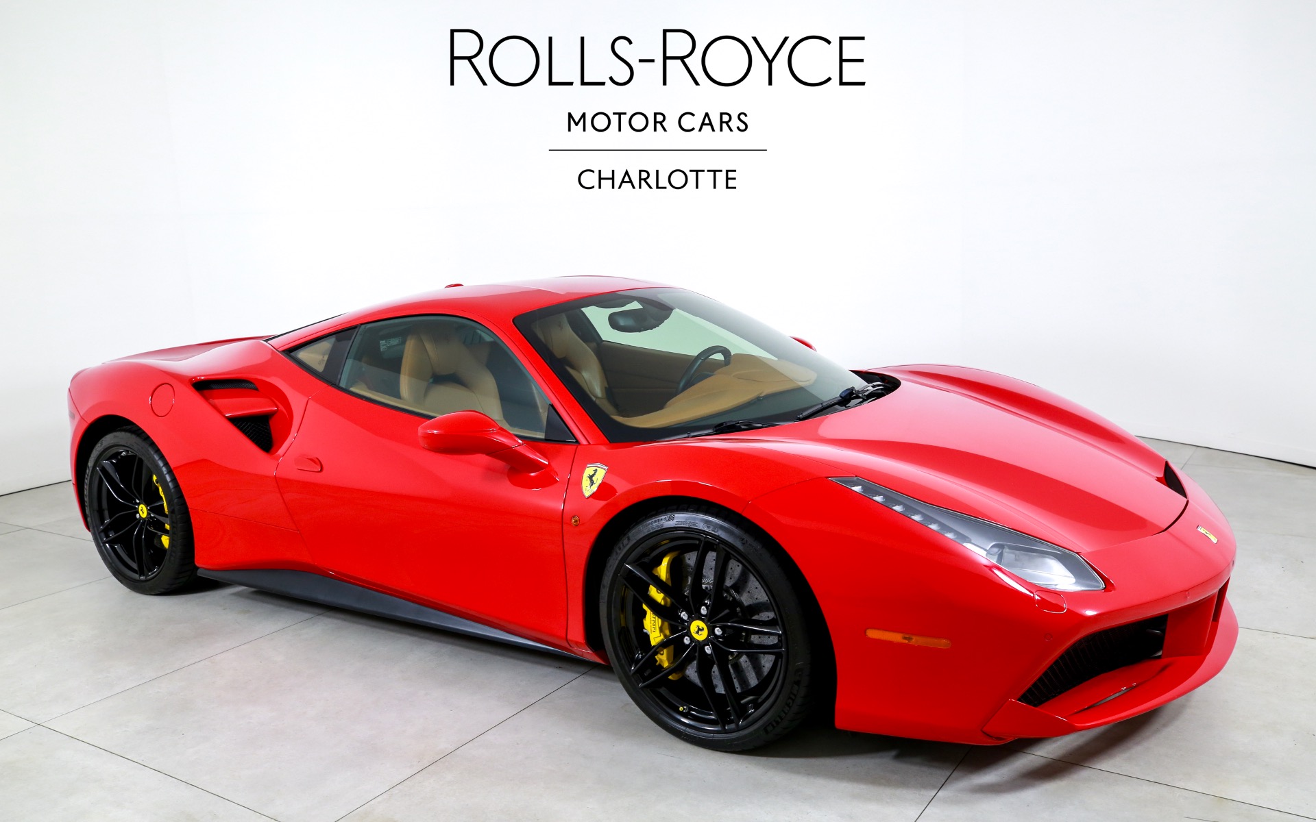 2016 Ferrari 488 GTB photo 2