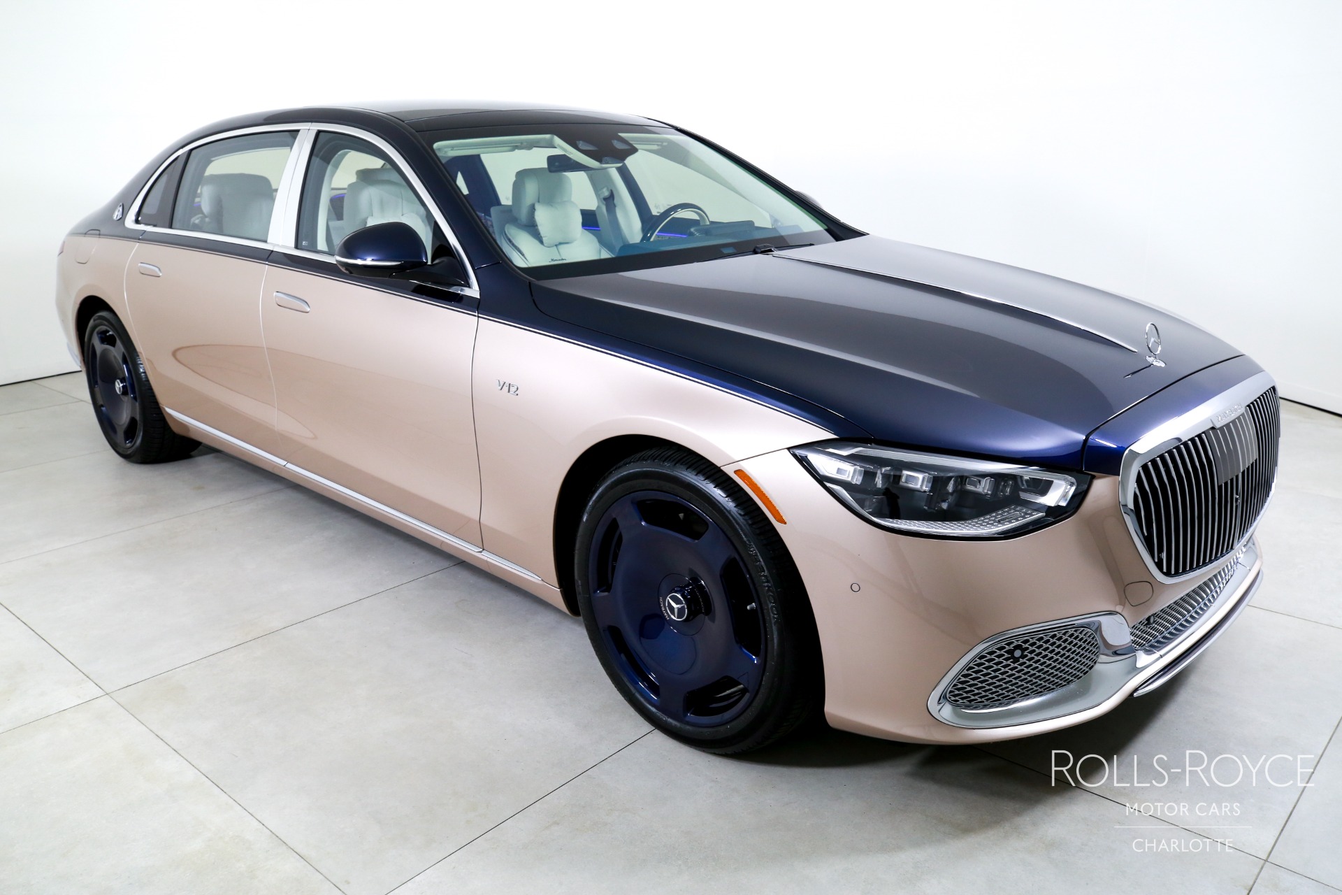2023 Mercedes Benz S 680 4MATIC photo 3