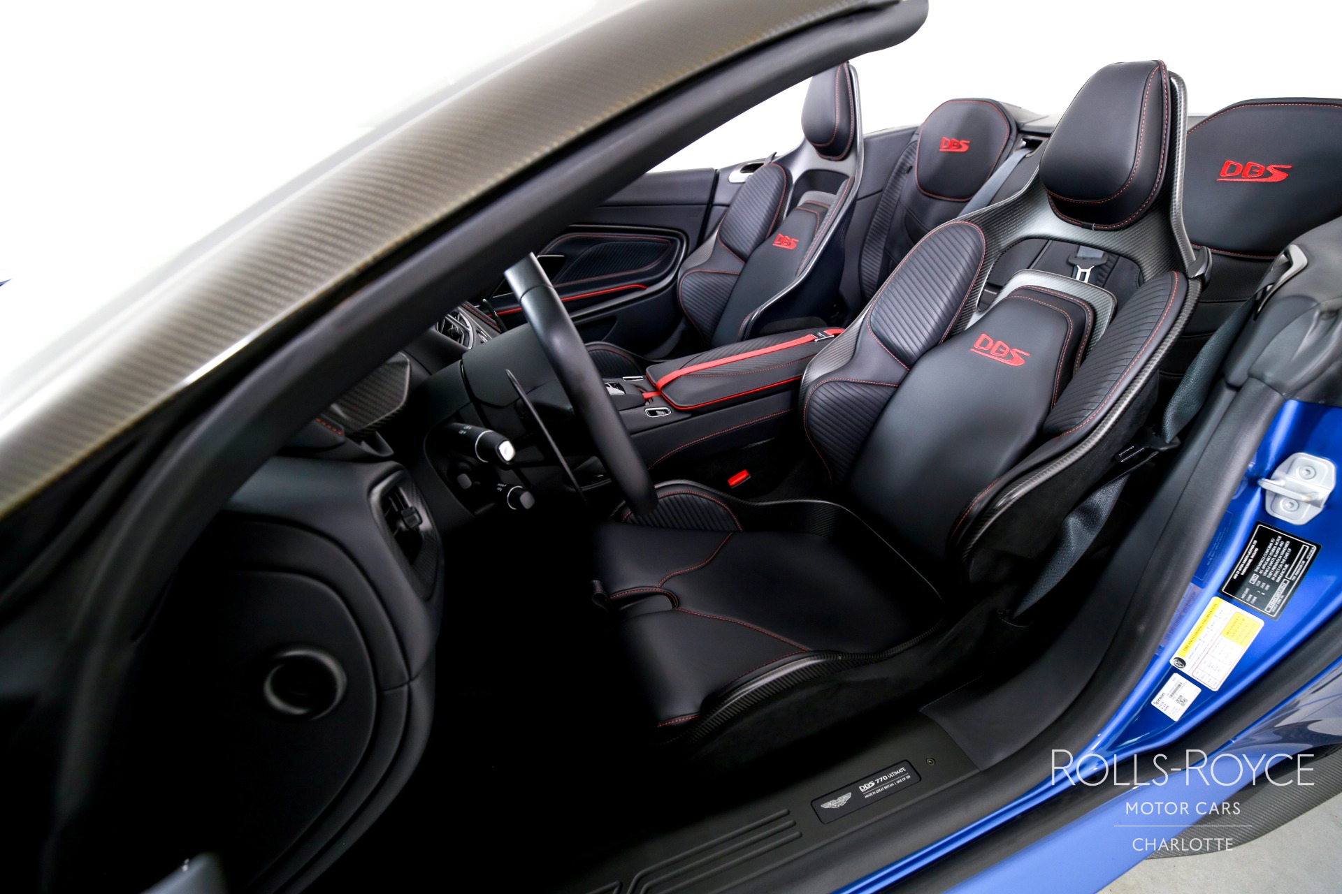 2023 Aston Martin DBS photo 12
