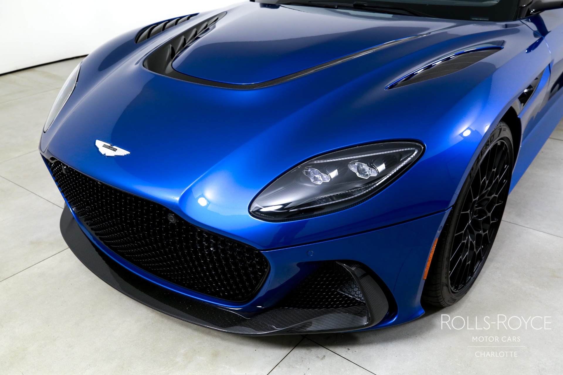 2023 Aston Martin DBS photo 26