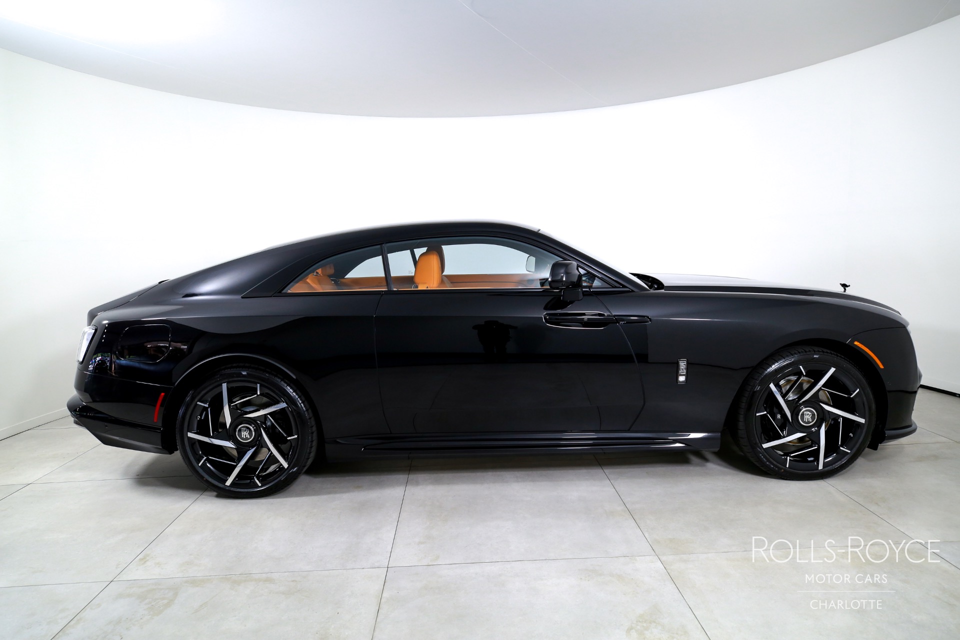 2025 Rolls Royce Spectre photo 9