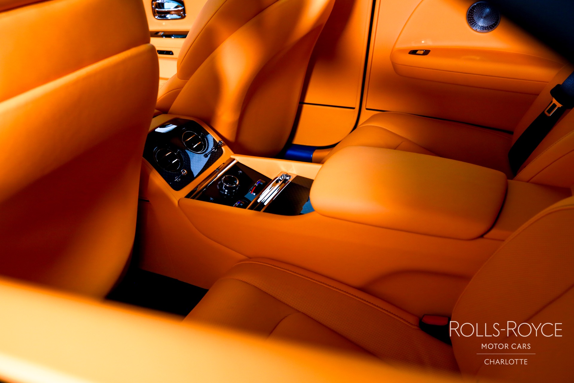 2025 Rolls Royce Spectre photo 17