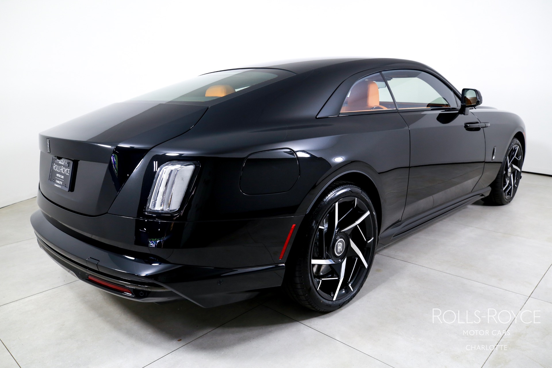 2025 Rolls Royce Spectre photo 2