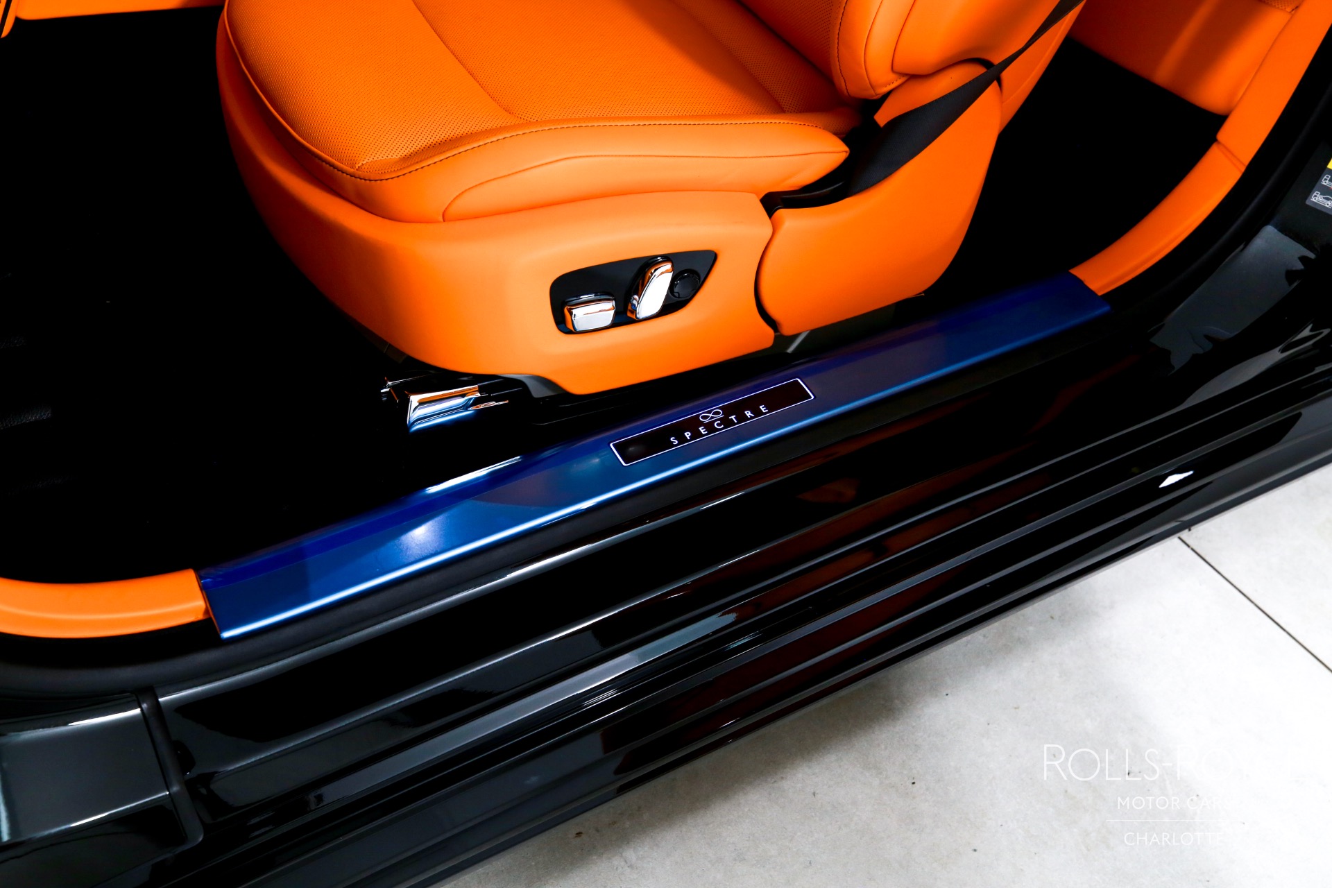 2025 Rolls Royce Spectre photo 18