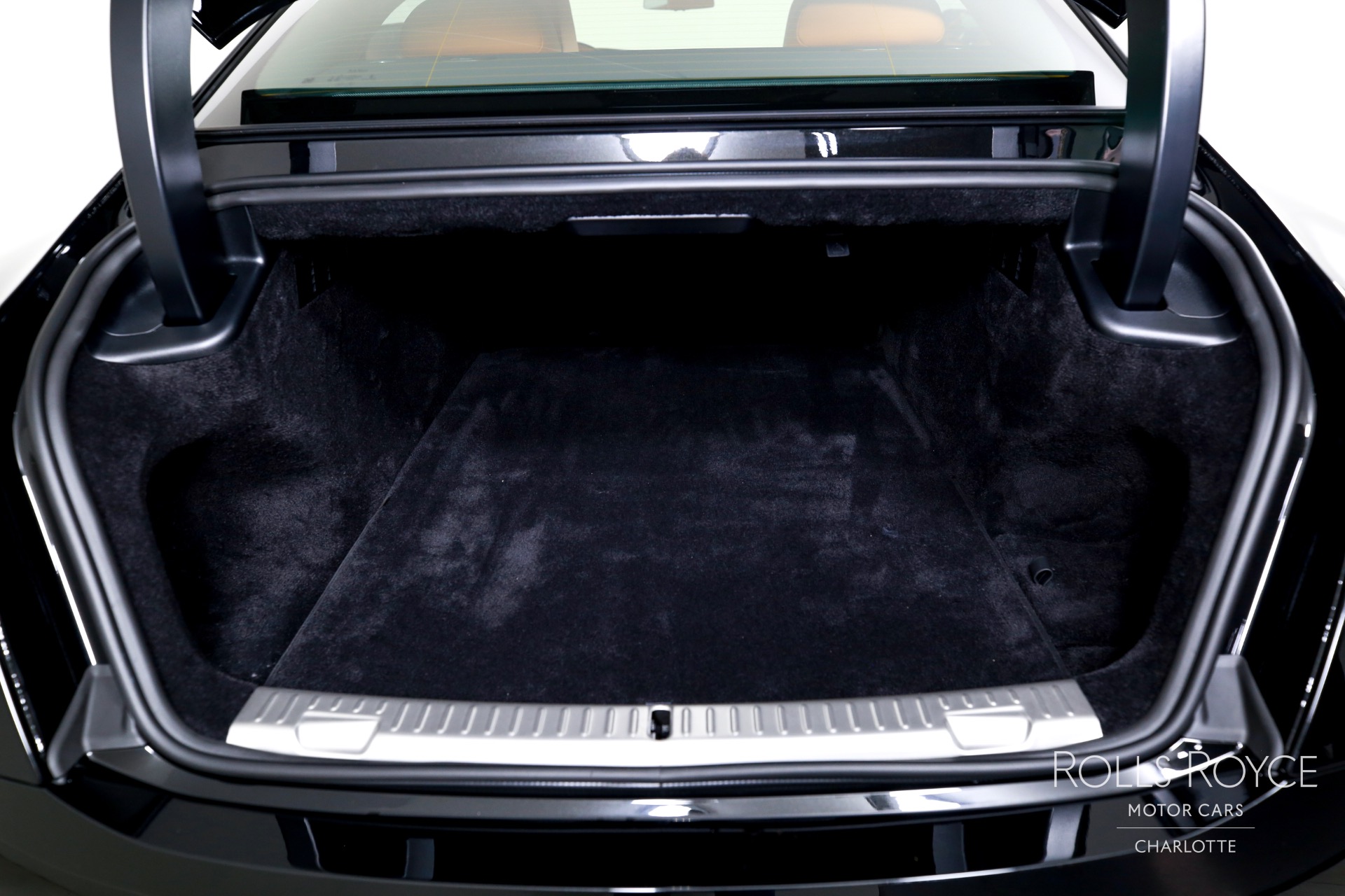 2025 Rolls Royce Spectre photo 19