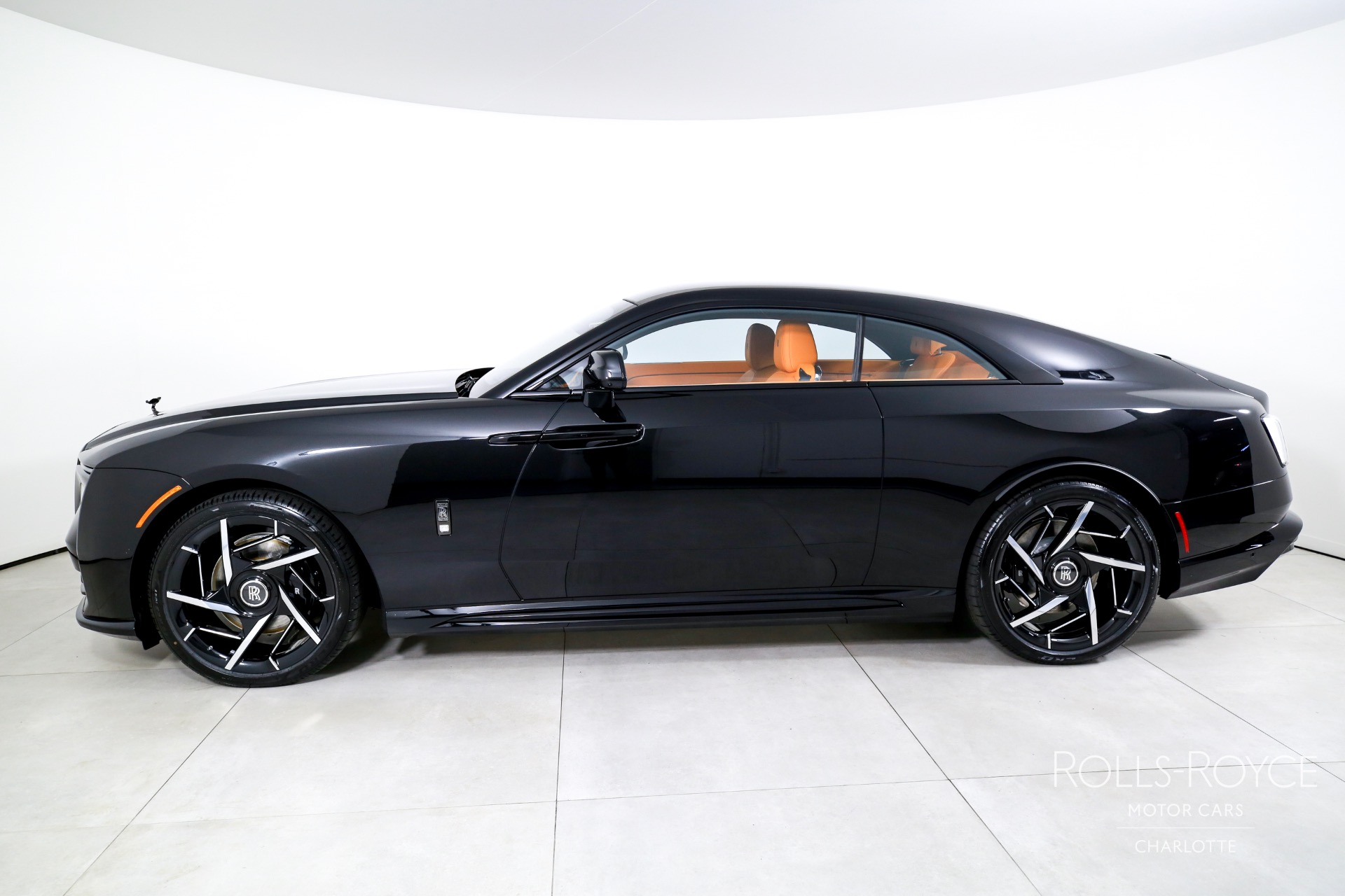 2025 Rolls Royce Spectre photo 3