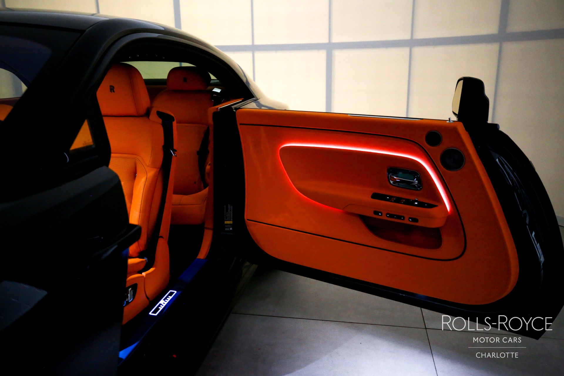 2025 Rolls Royce Spectre photo 28
