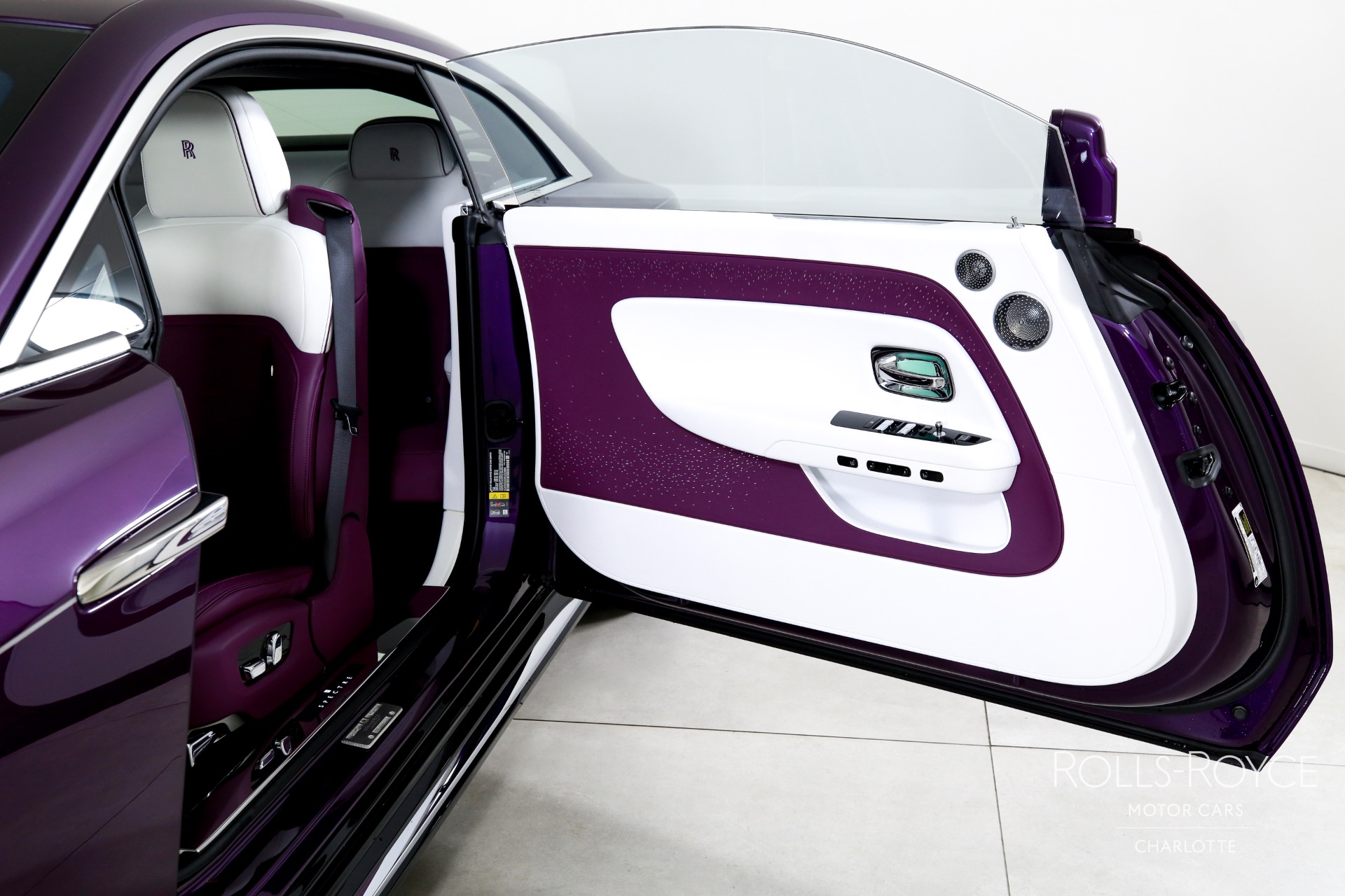 2024 Rolls Royce Spectre photo 11