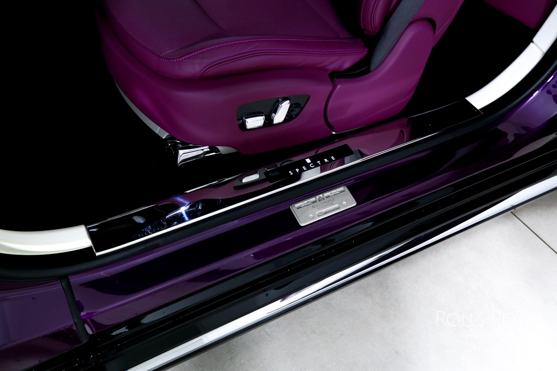 2024 Rolls Royce Spectre photo 19