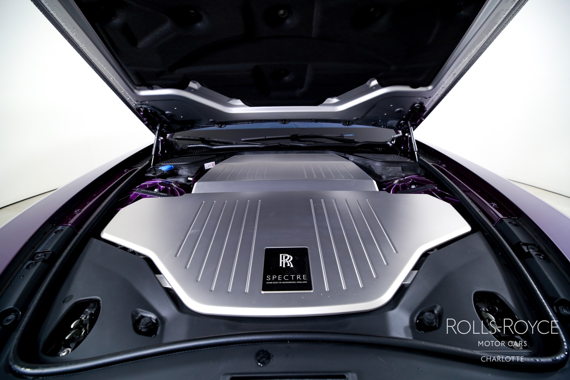 2024 Rolls Royce Spectre photo 30