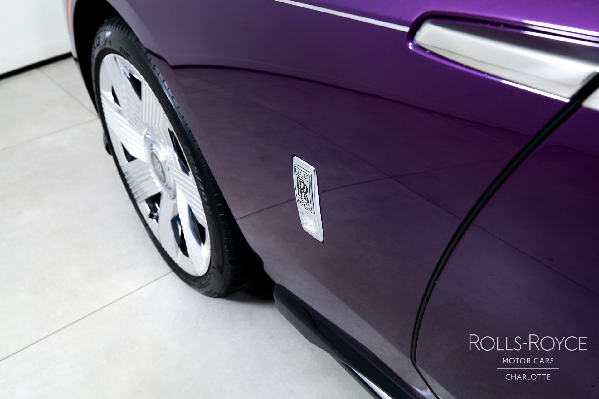 2024 Rolls Royce Spectre photo 36