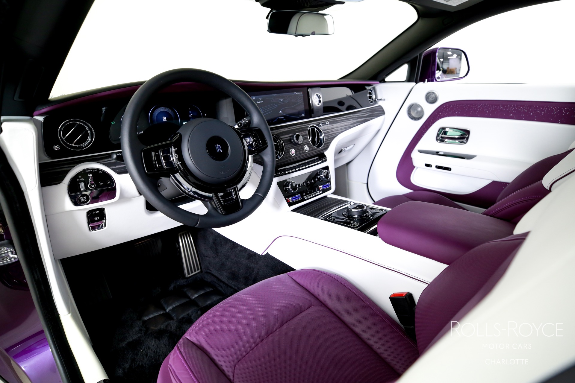 2024 Rolls Royce Spectre photo 4