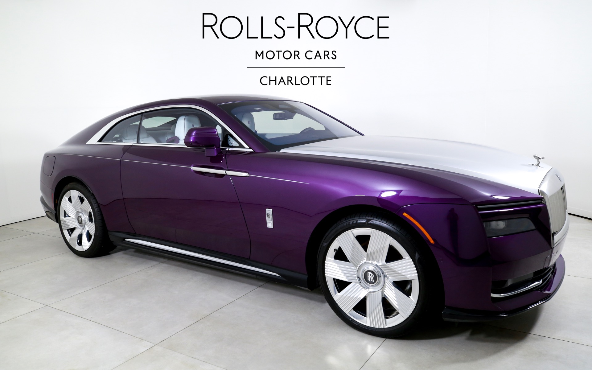 2024 Rolls Royce Spectre photo 5