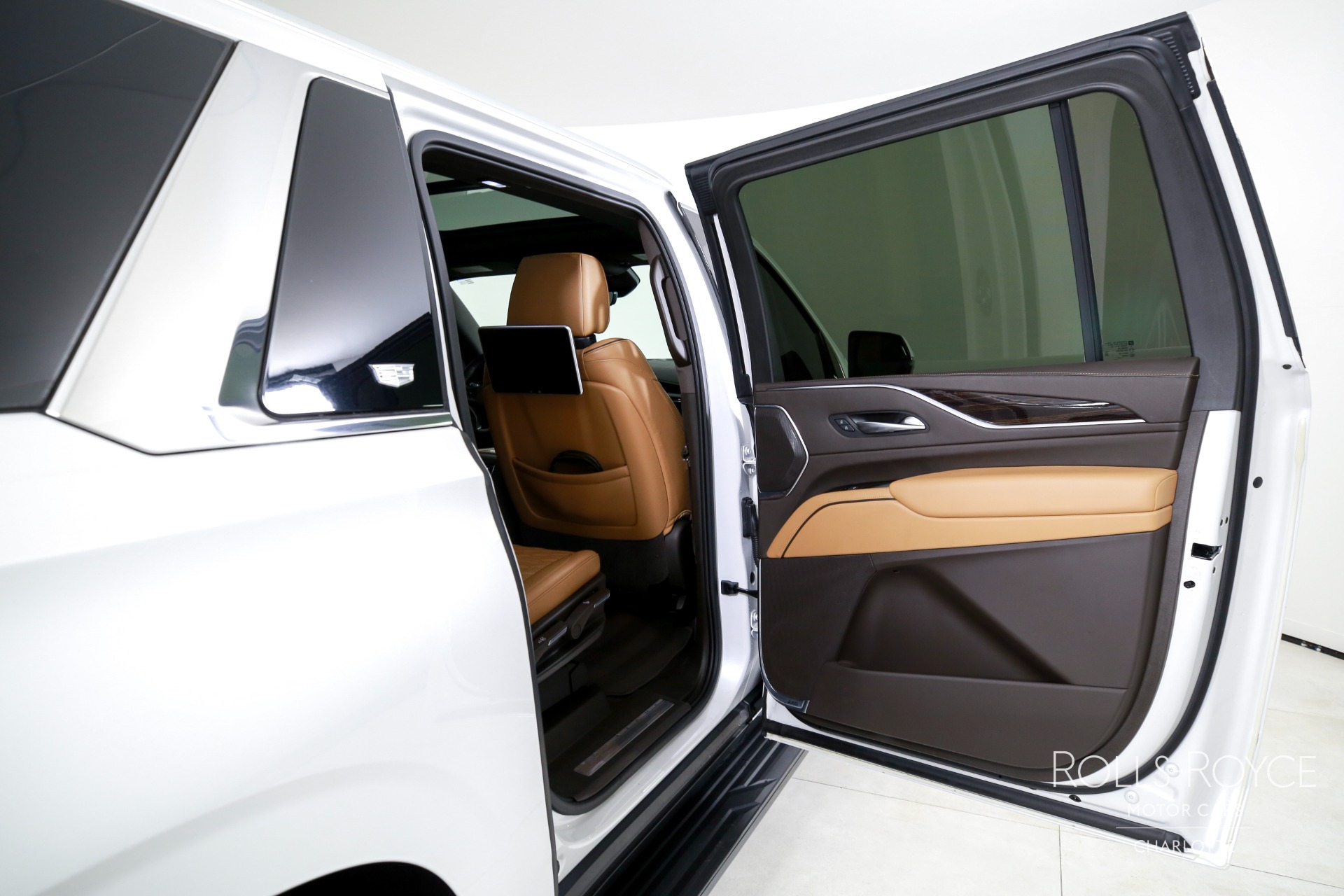 2021 Cadillac Escalade ESV Premium Luxury photo 23