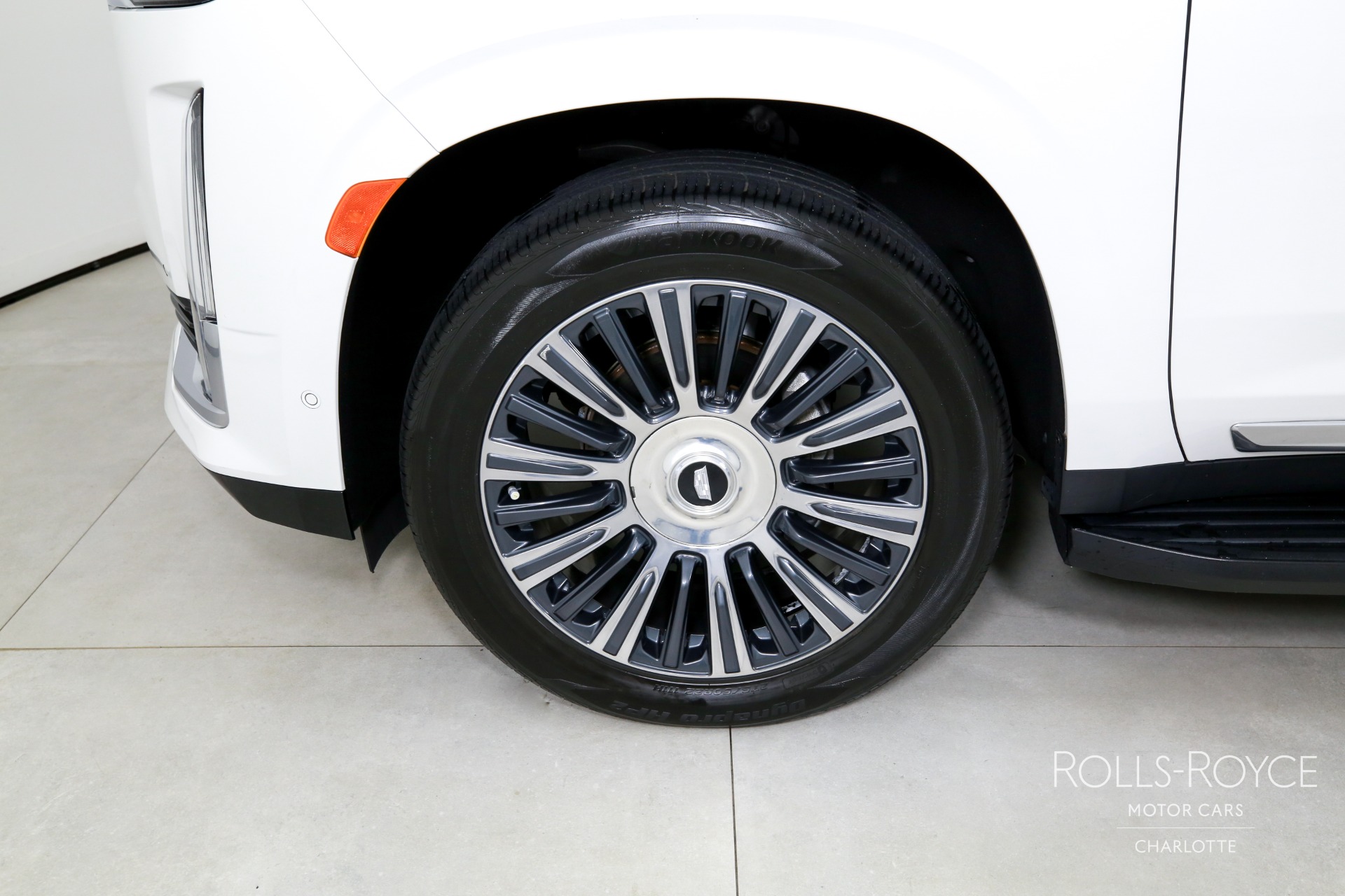 2021 Cadillac Escalade ESV Premium Luxury photo 35