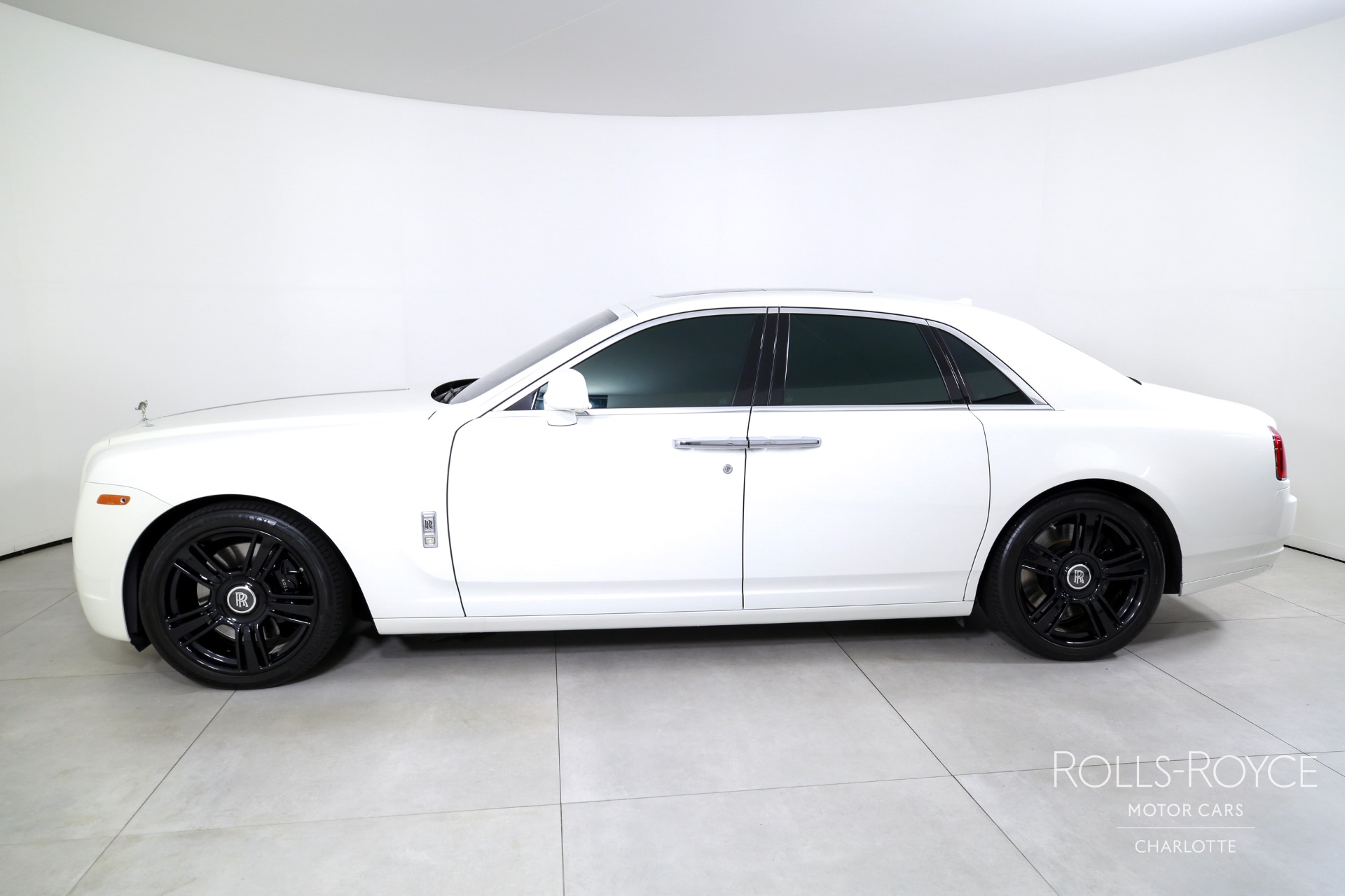 2012 Rolls Royce Ghost RR4 photo 3