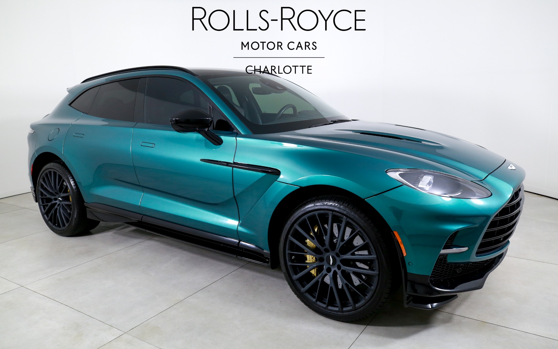 2024 Aston Martin DBX DBX707 photo 2