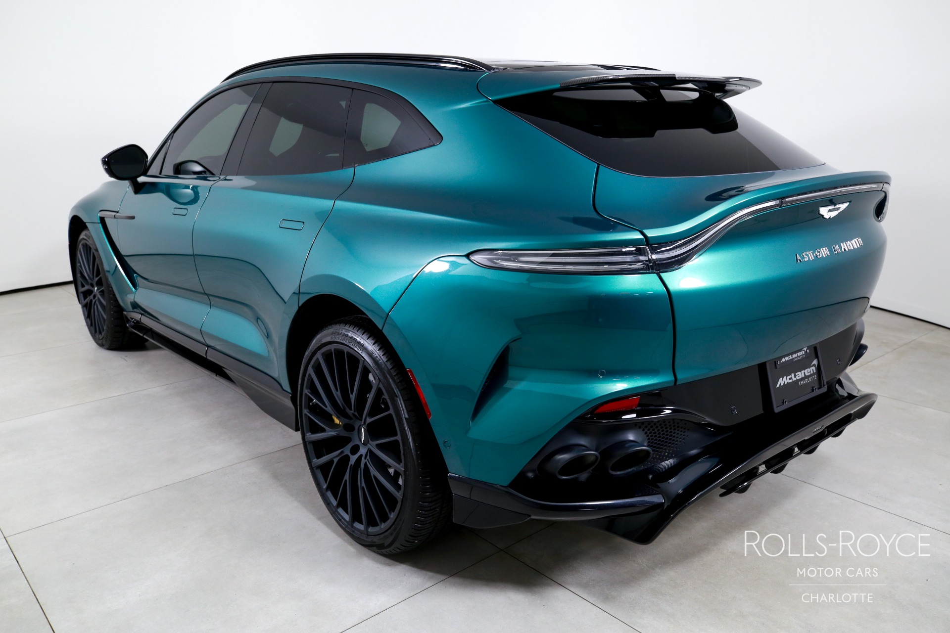 2024 Aston Martin DBX DBX707 photo 6