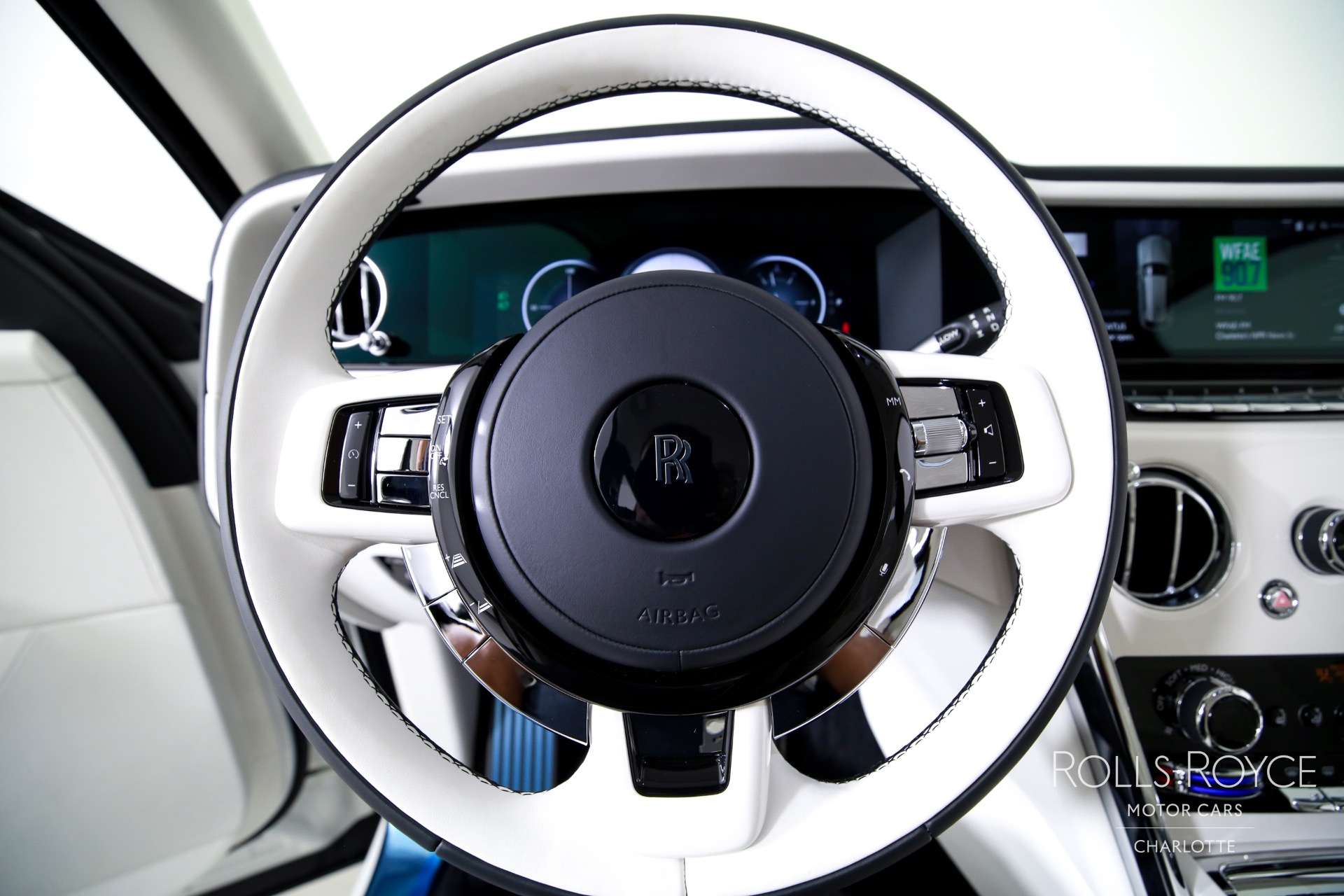 2025 Rolls Royce Cullinan RR photo 15