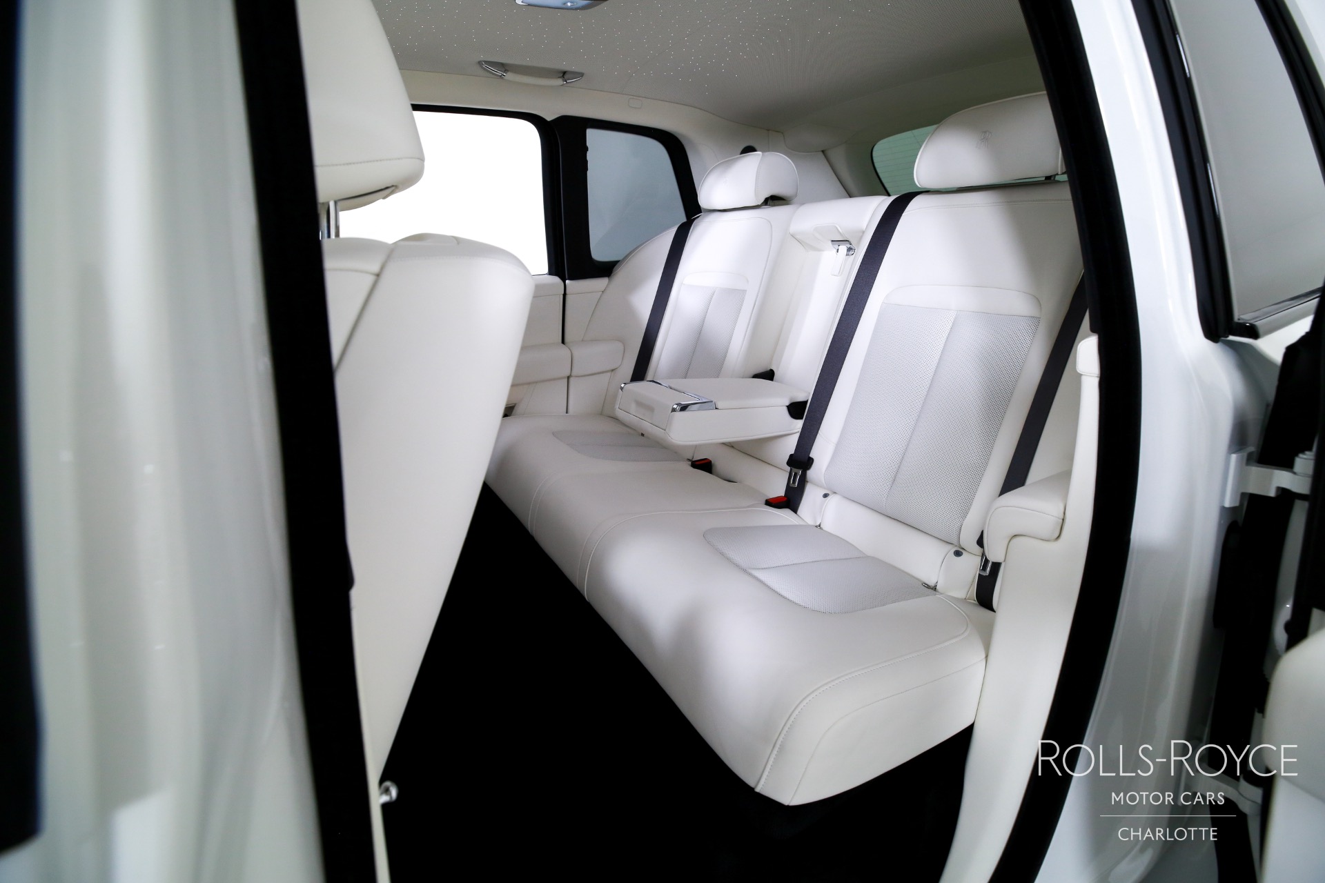 2025 Rolls Royce Cullinan RR photo 18