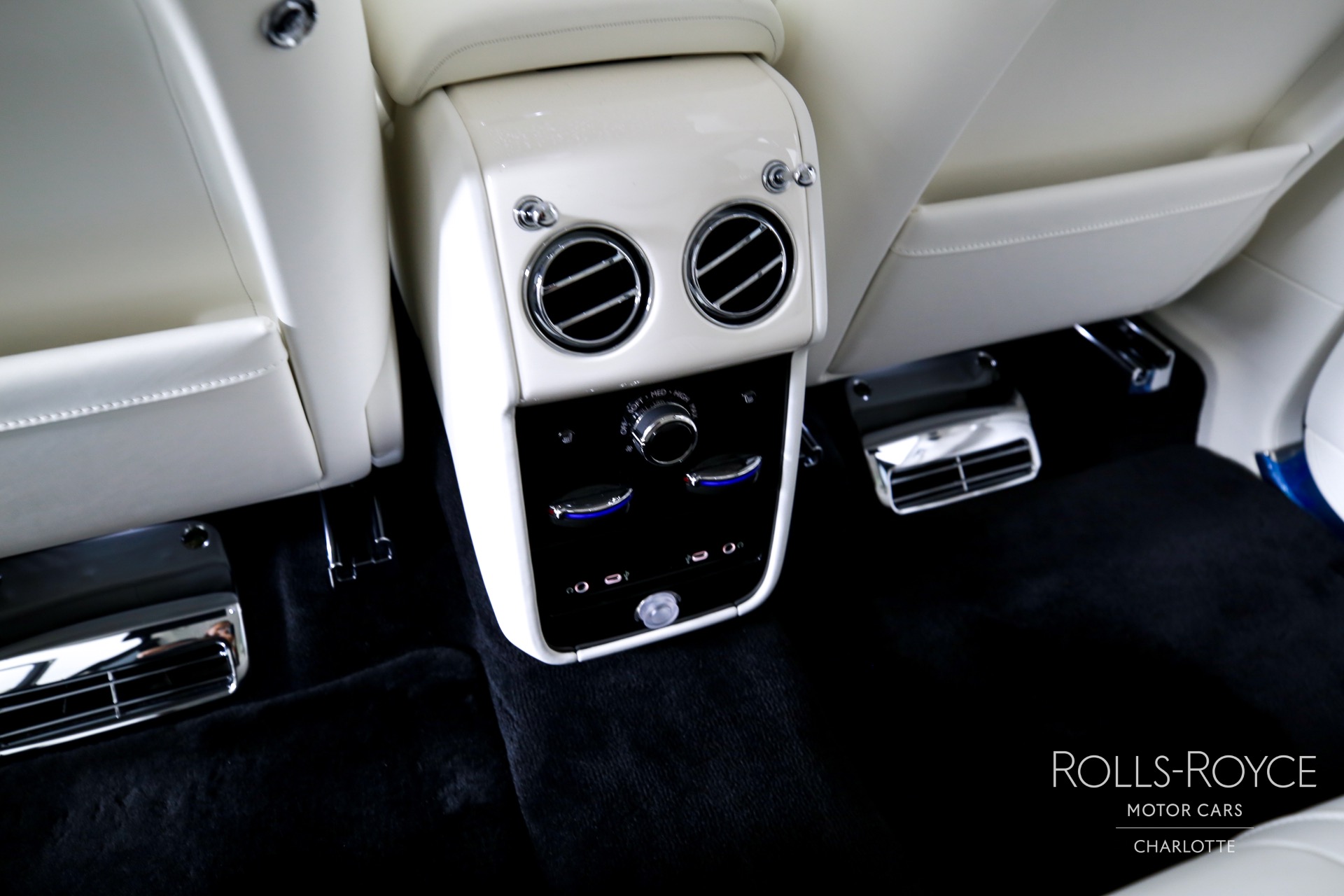 2025 Rolls Royce Cullinan RR photo 21