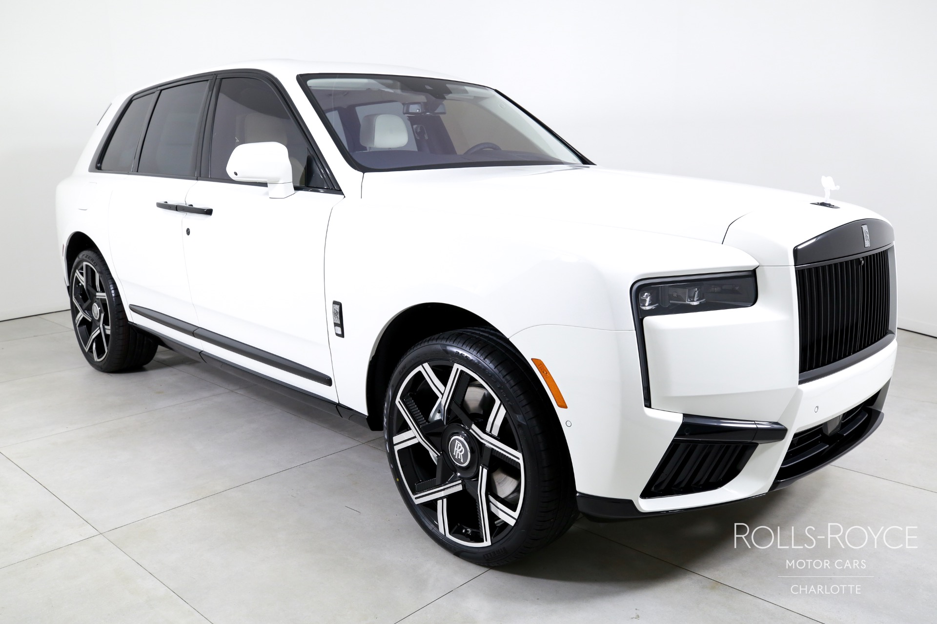 2025 Rolls Royce Cullinan RR photo 6