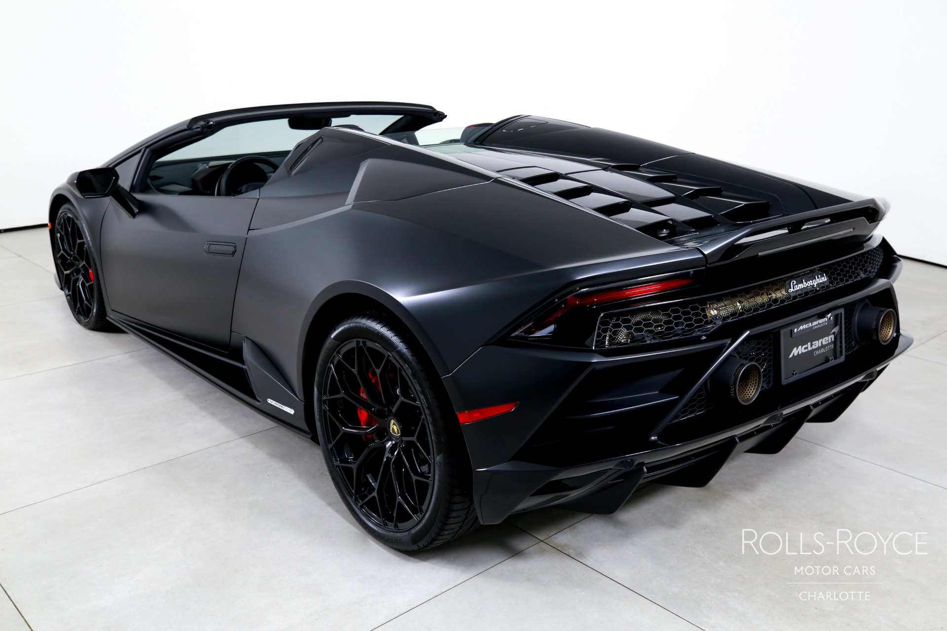 2023 Lamborghini Huracan Evo Spyder photo 7