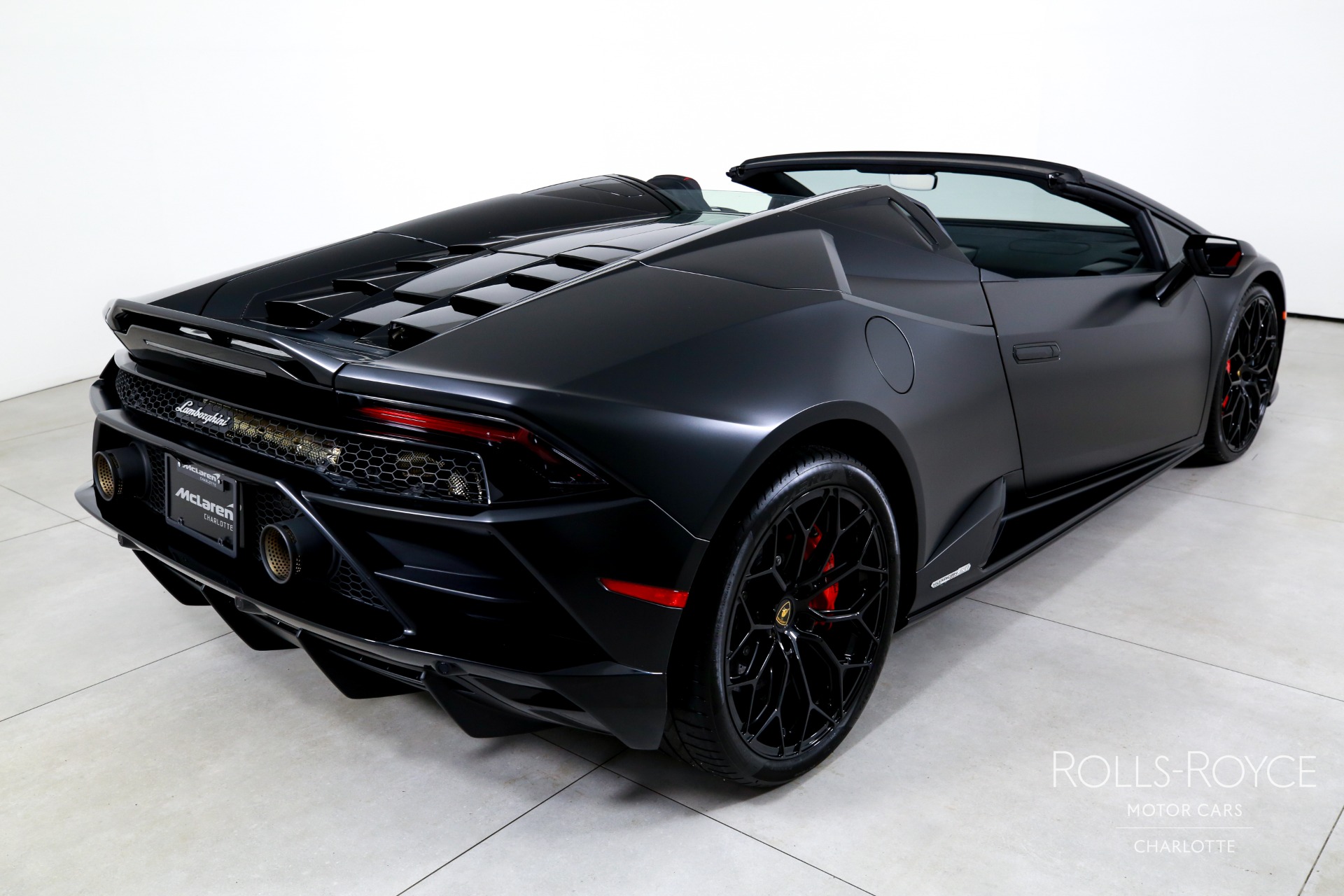 2023 Lamborghini Huracan Evo Spyder photo 9
