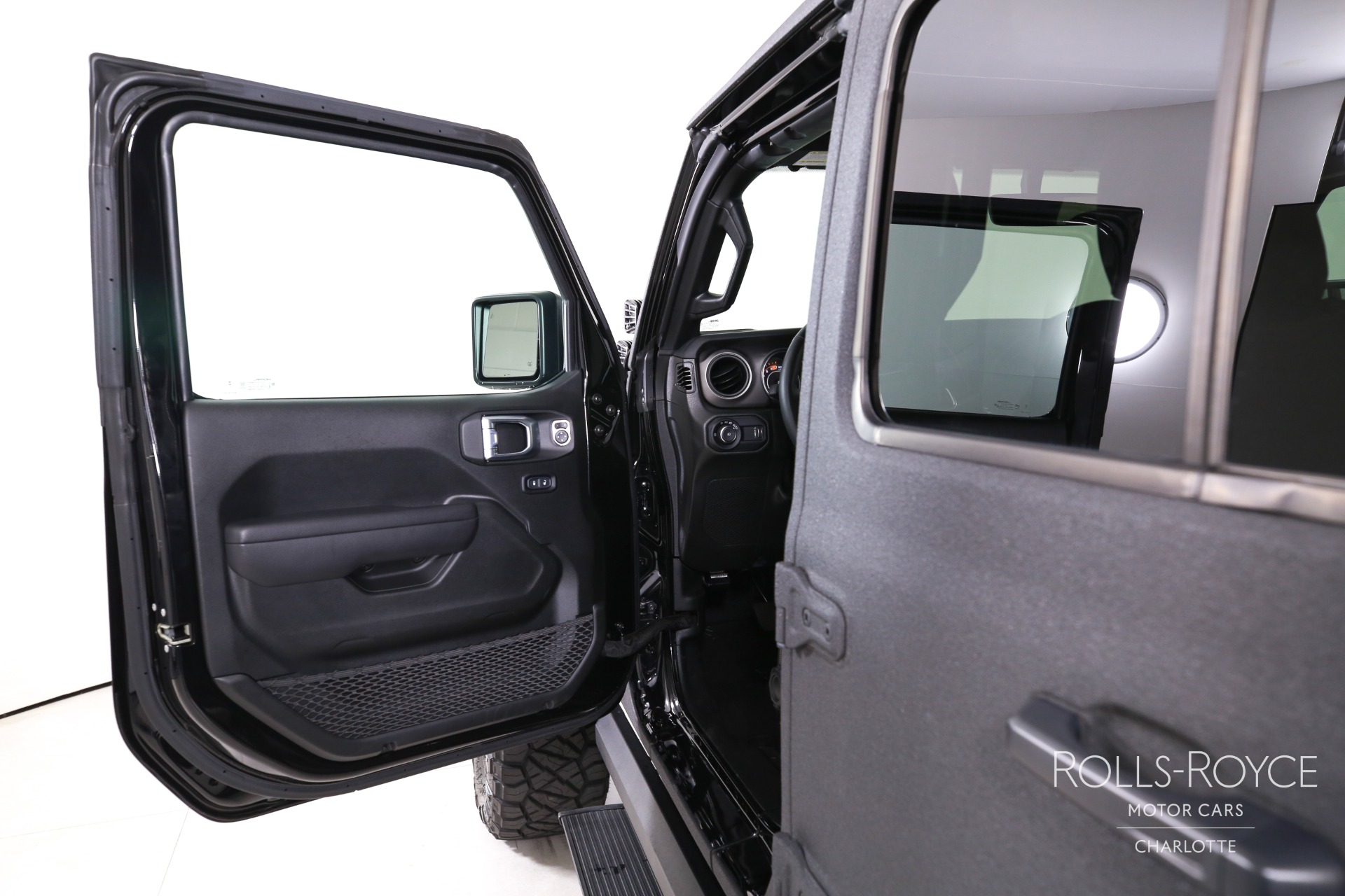 2023 Jeep Wrangler Unlimited Rubicon photo 9