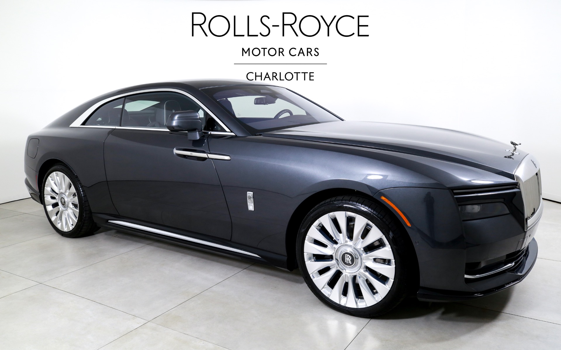2025 Rolls Royce Spectre photo 4