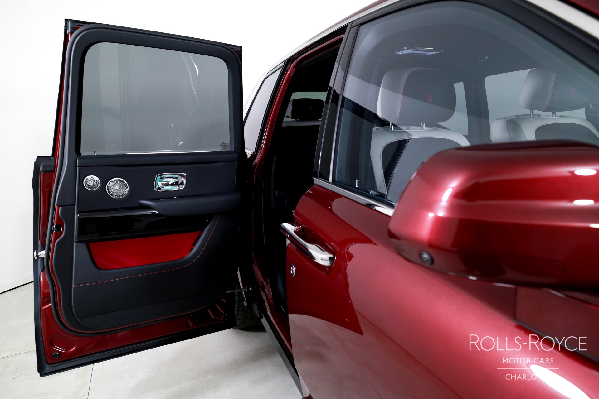 2025 Rolls-Royce Cullinan Base - Photo 28