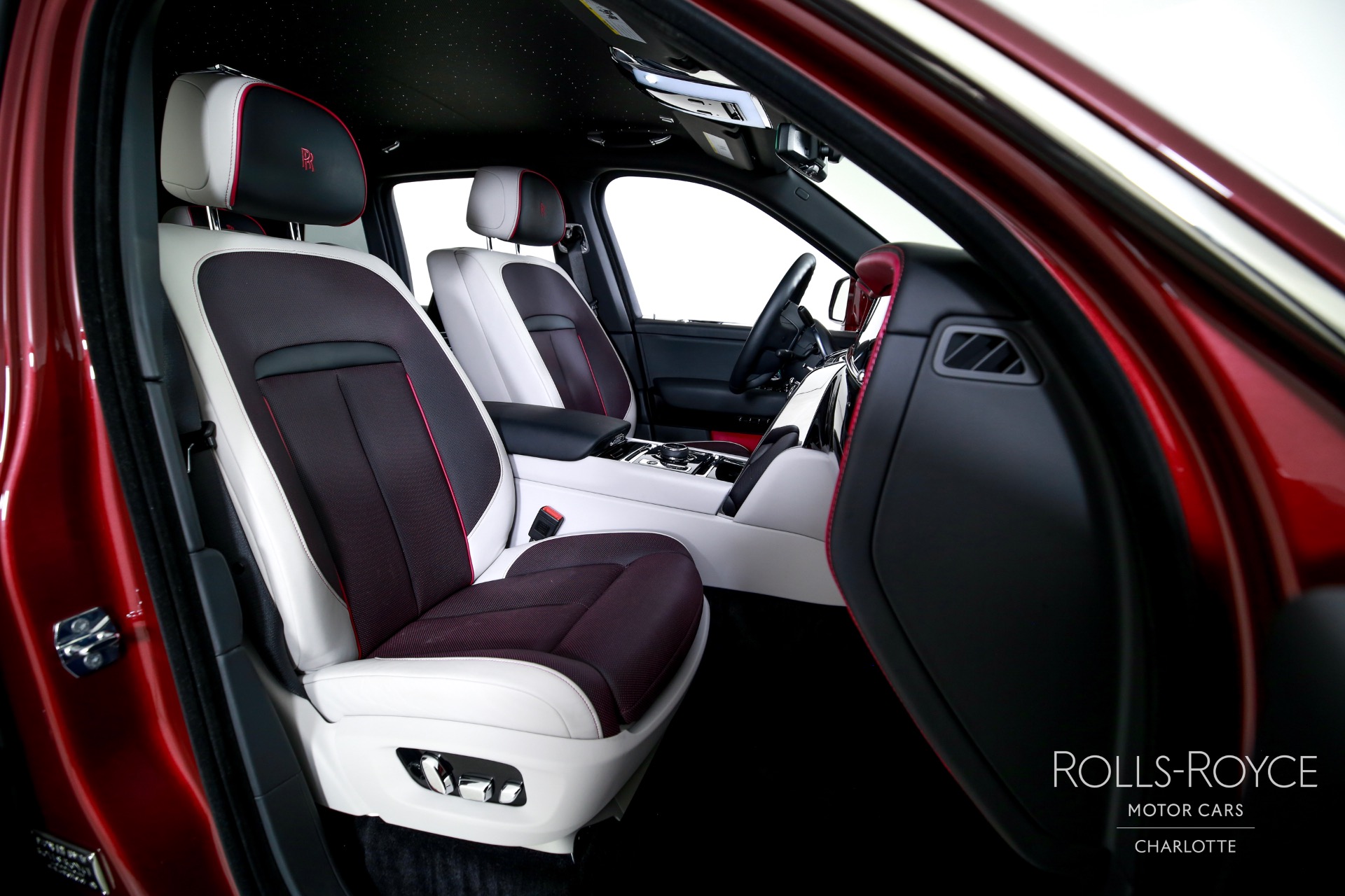 2025 Rolls-Royce Cullinan Base - Photo 35