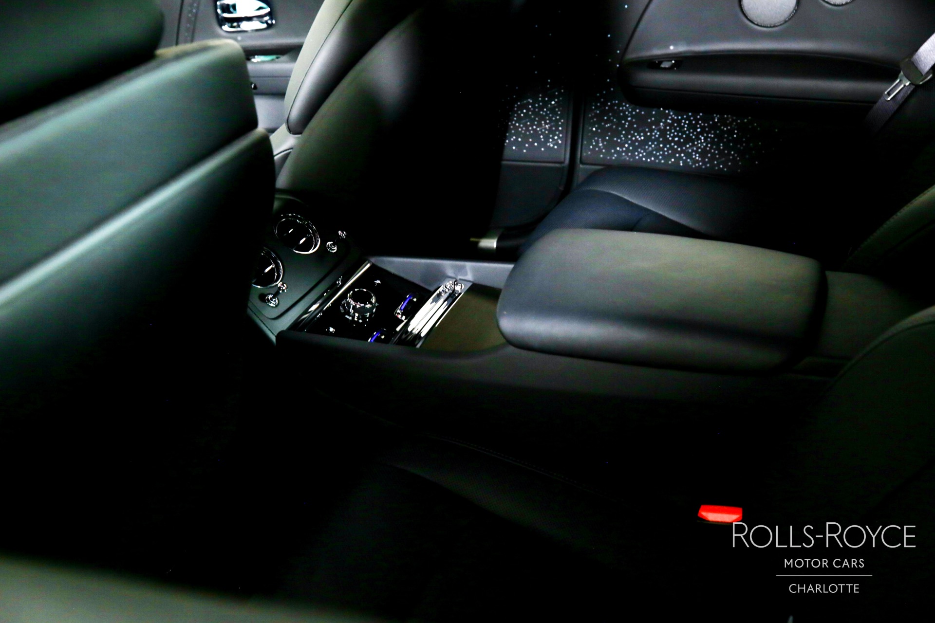2025 Rolls Royce Spectre photo 18