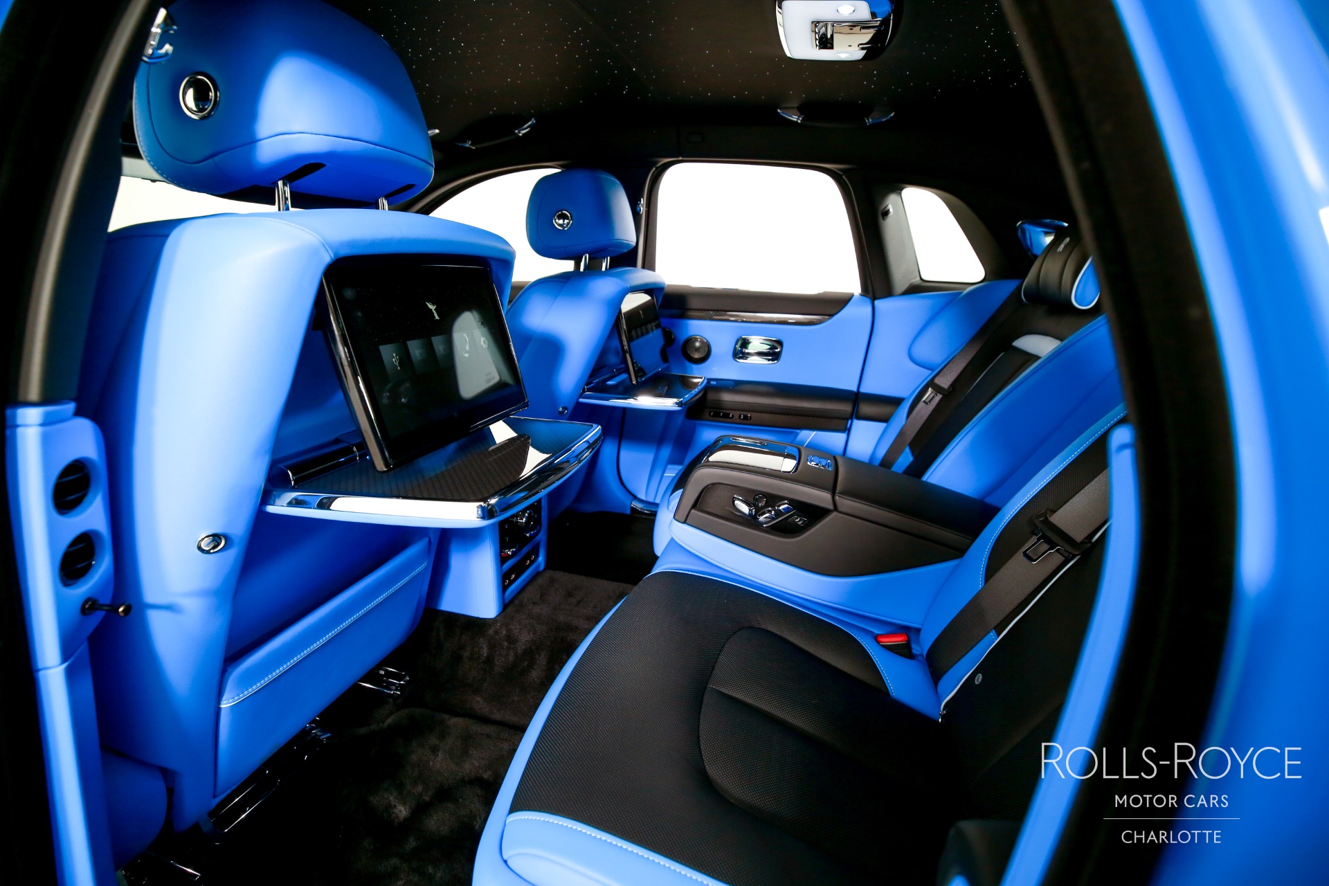 2025 Rolls Royce Ghost Black Badge photo 19