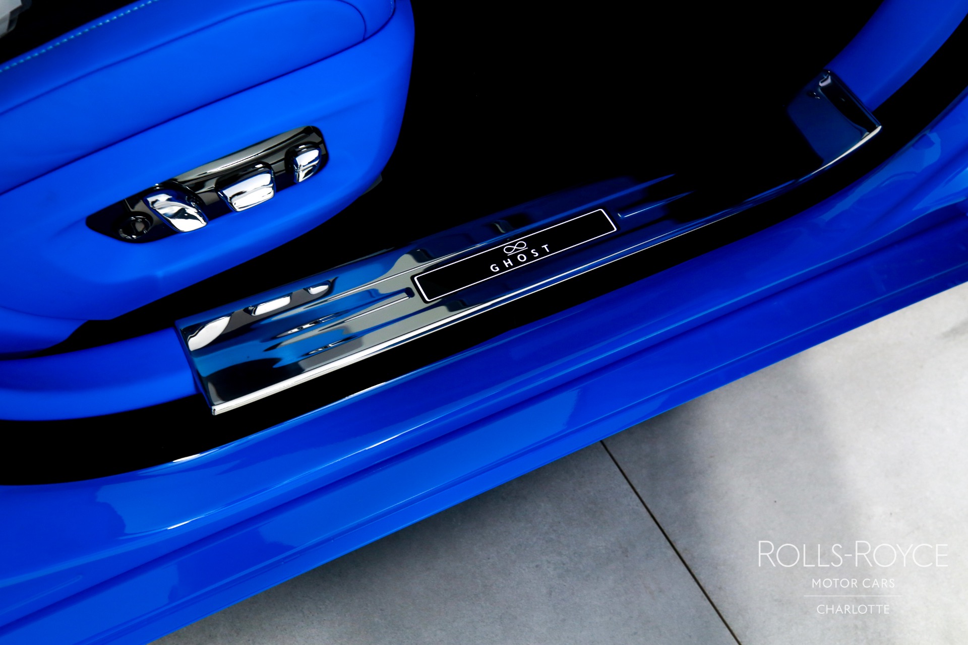 2025 Rolls Royce Ghost Black Badge photo 29